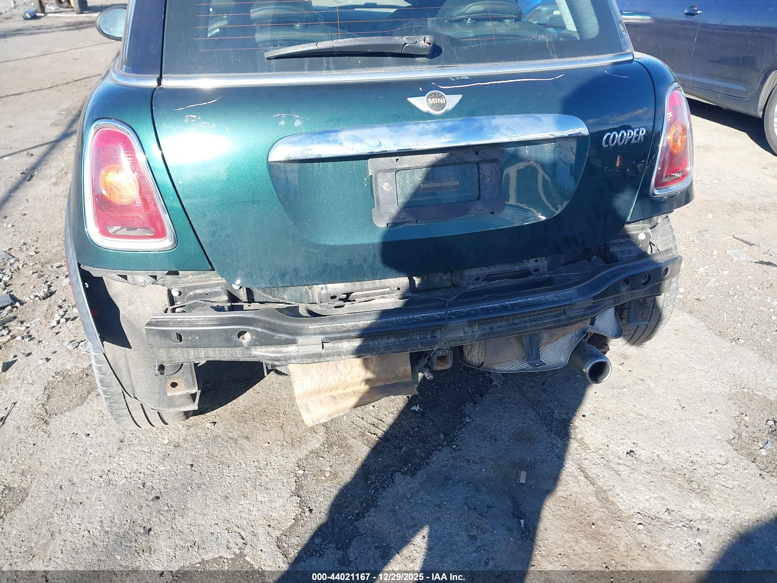 MINI COOPER image 6