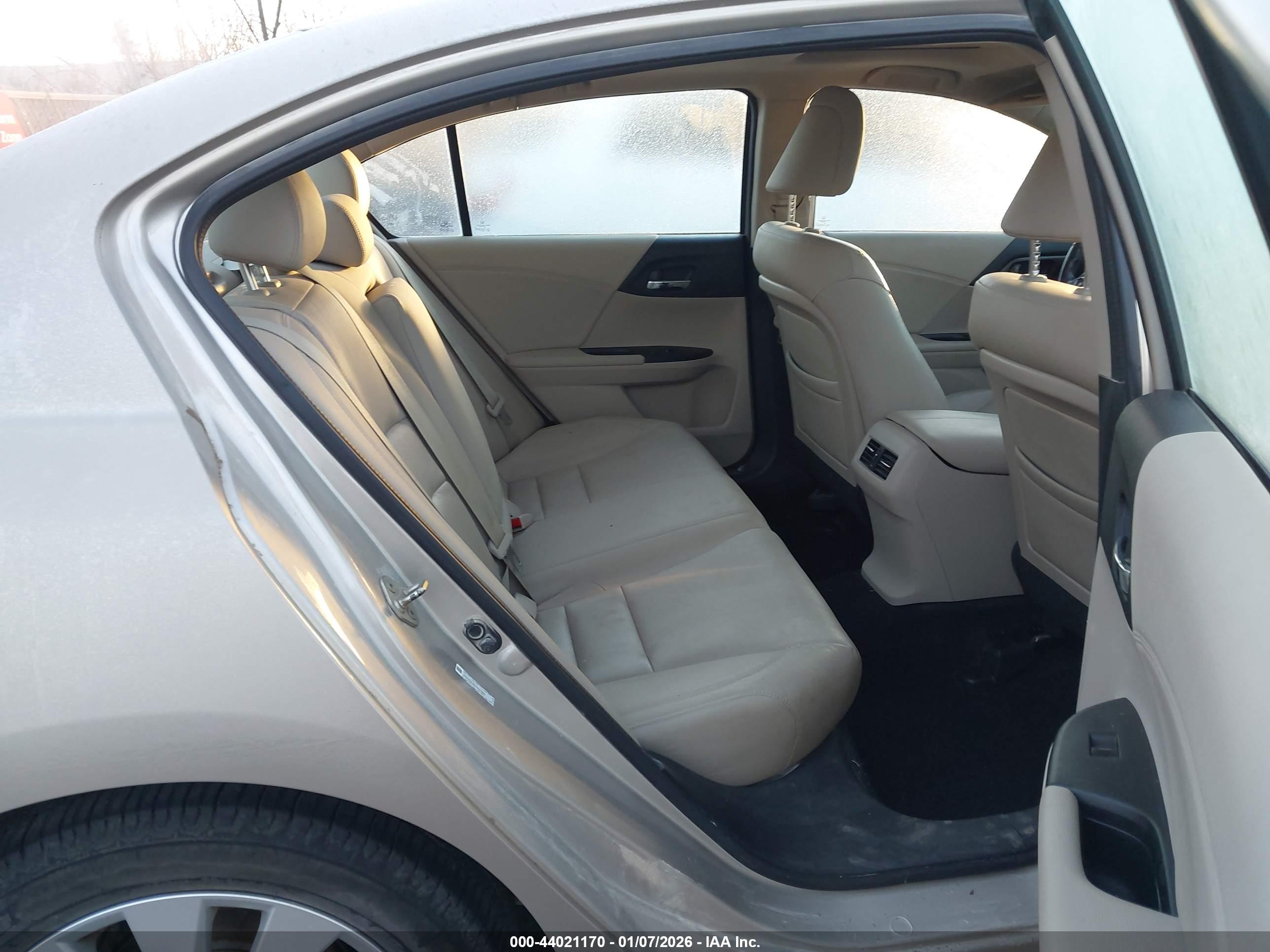 HONDA ACCORD image 8