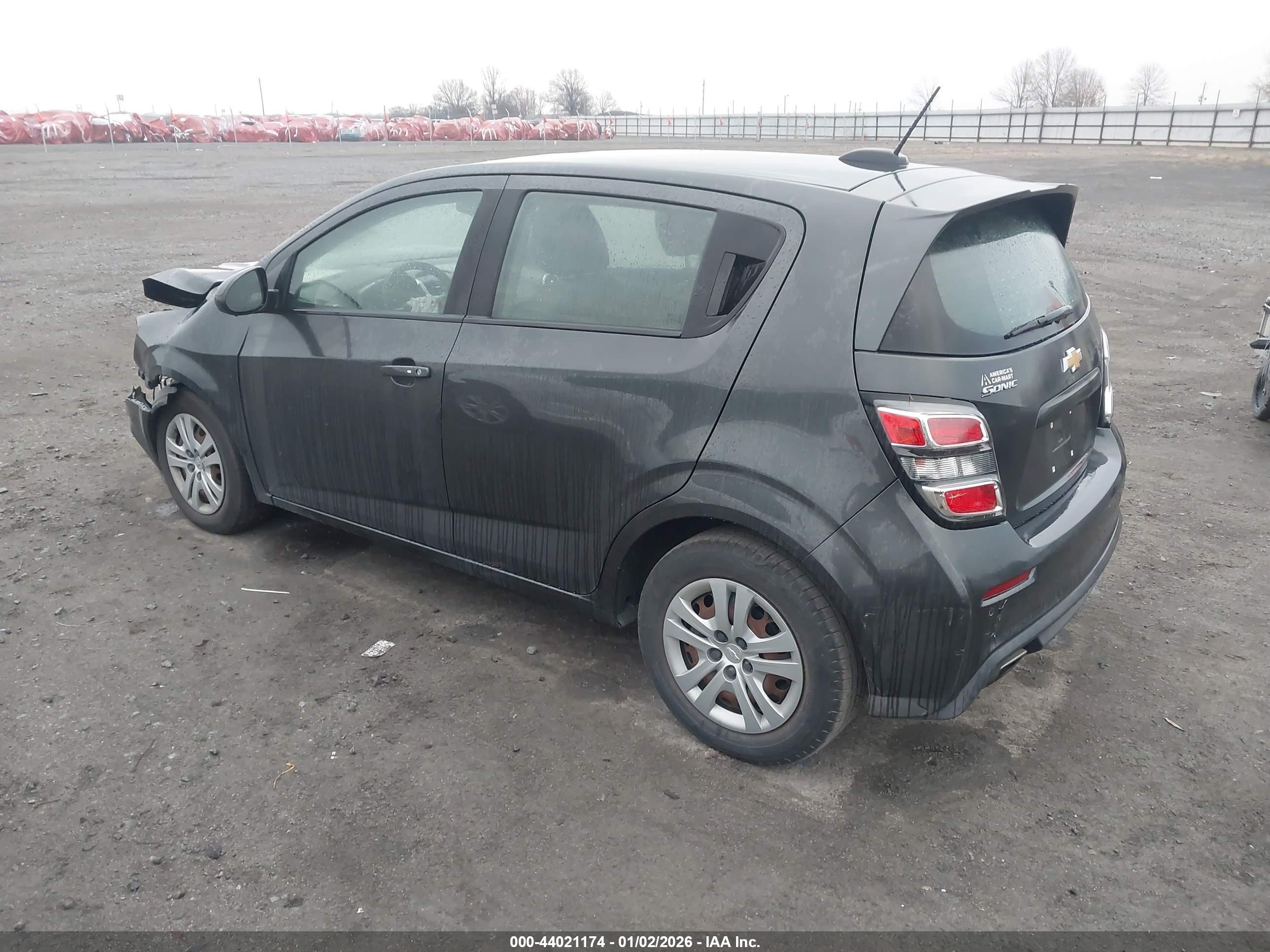 CHEVROLET SONIC image 3