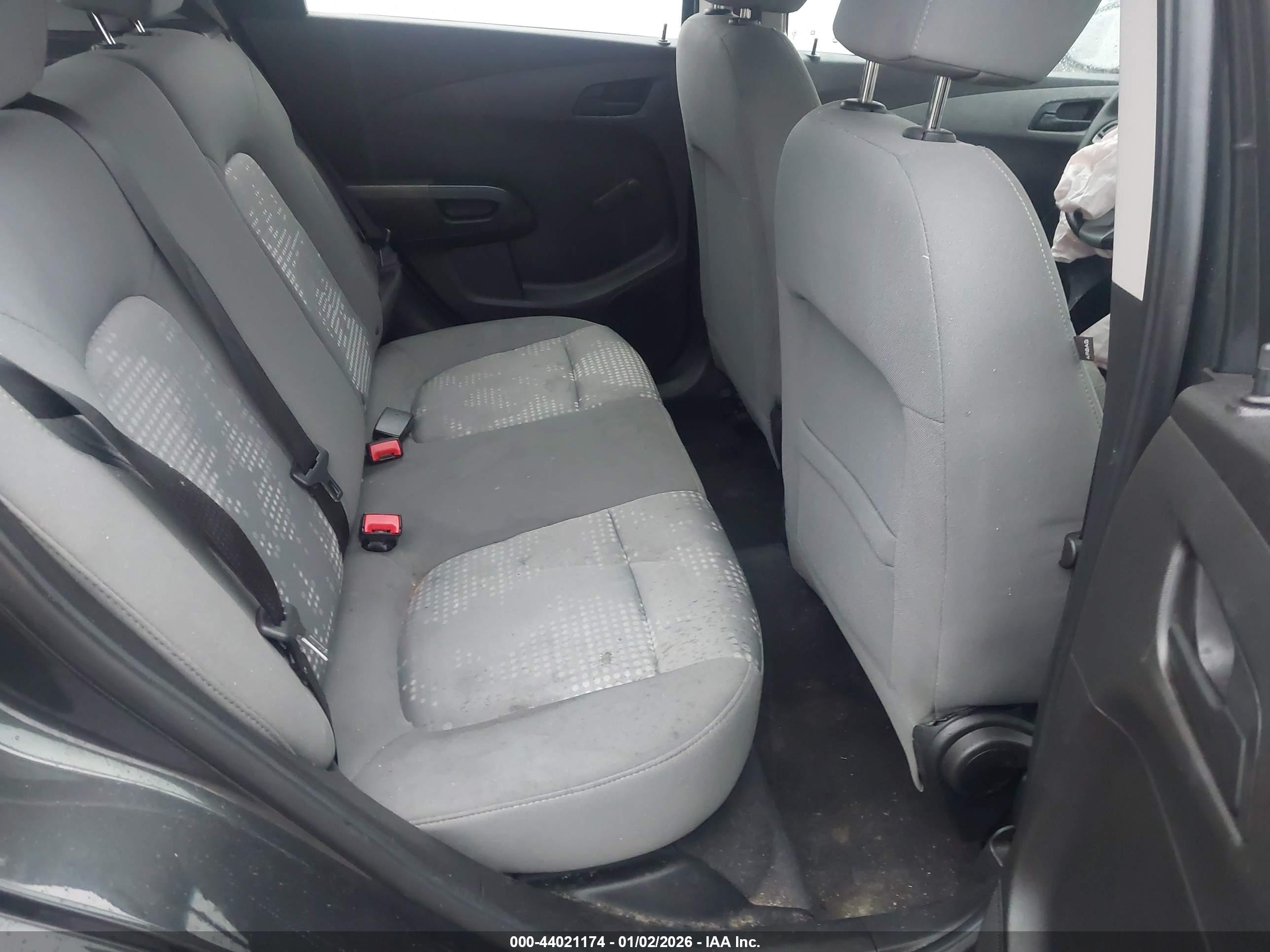 CHEVROLET SONIC image 8
