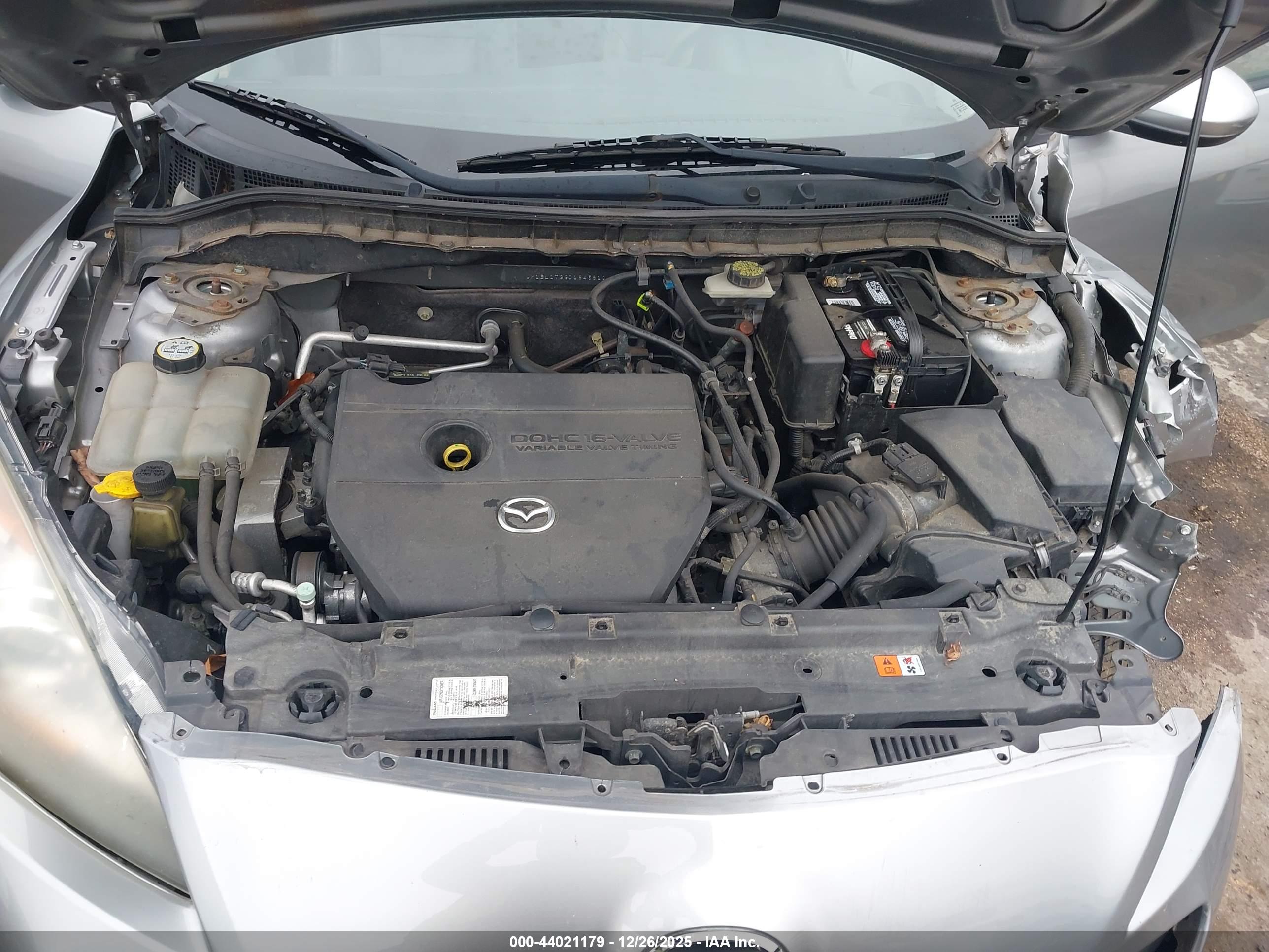 MAZDA MAZDA3 image 10