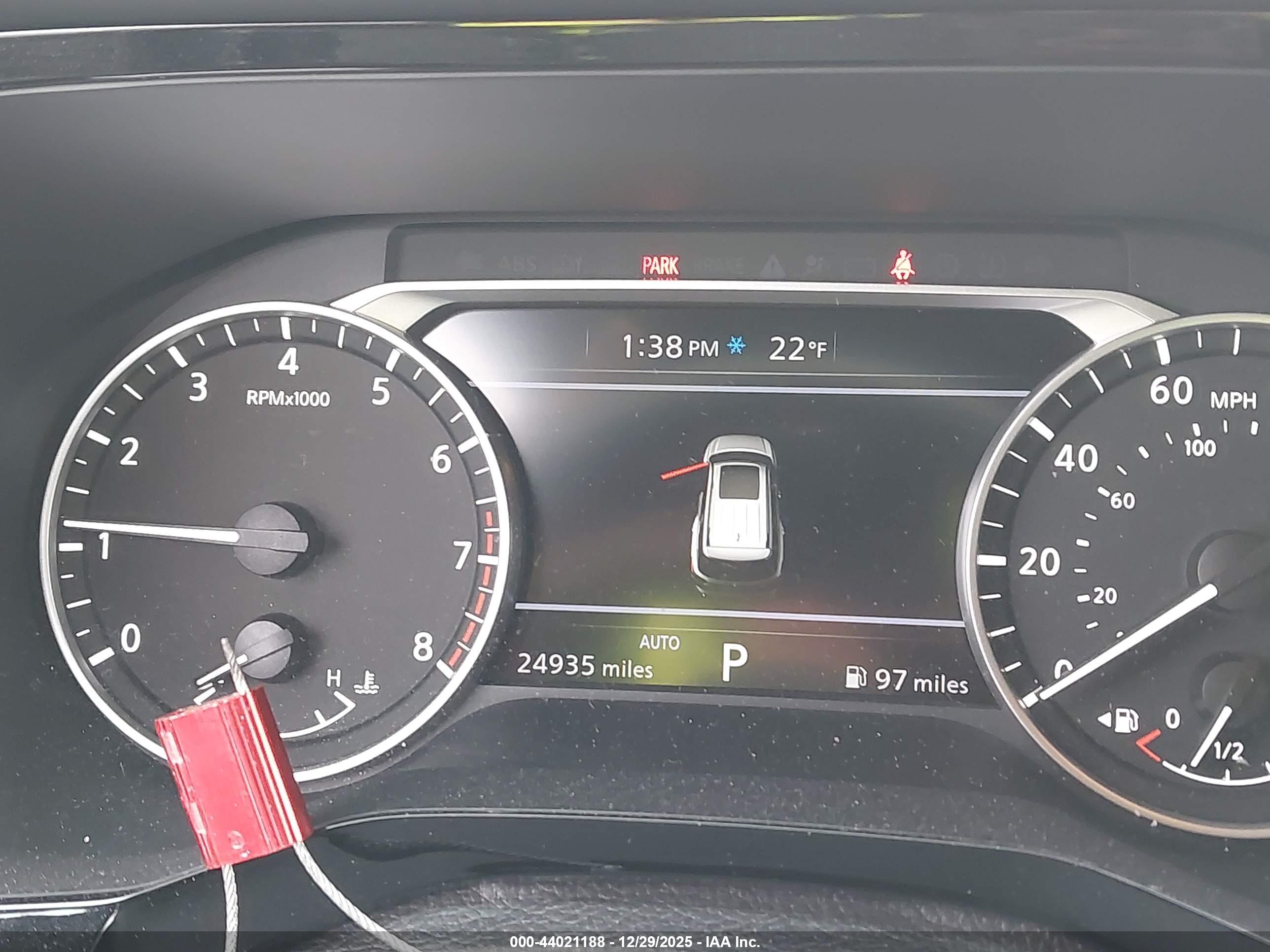 NISSAN PATHFINDER image 7