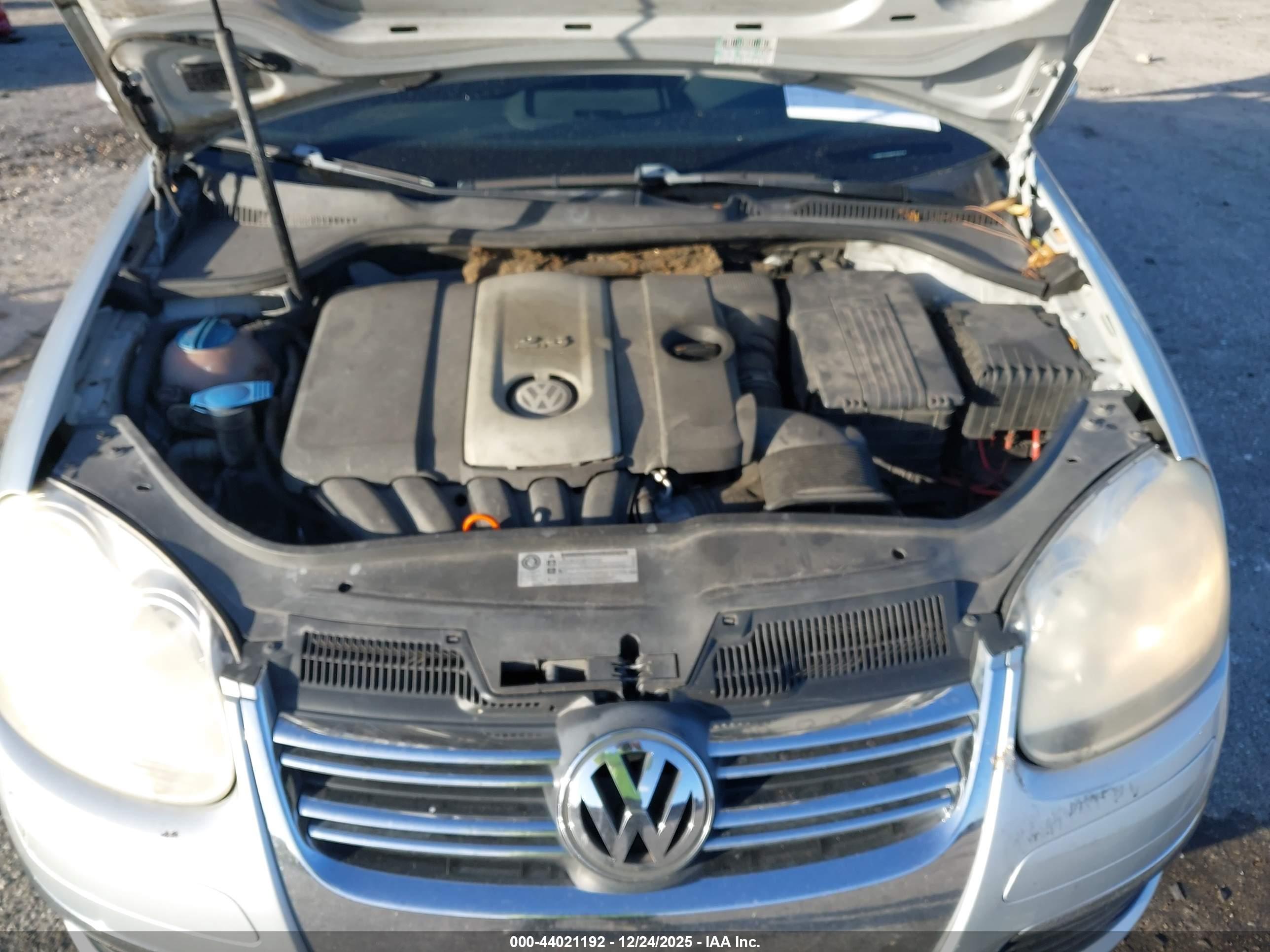 VOLKSWAGEN JETTA image 10