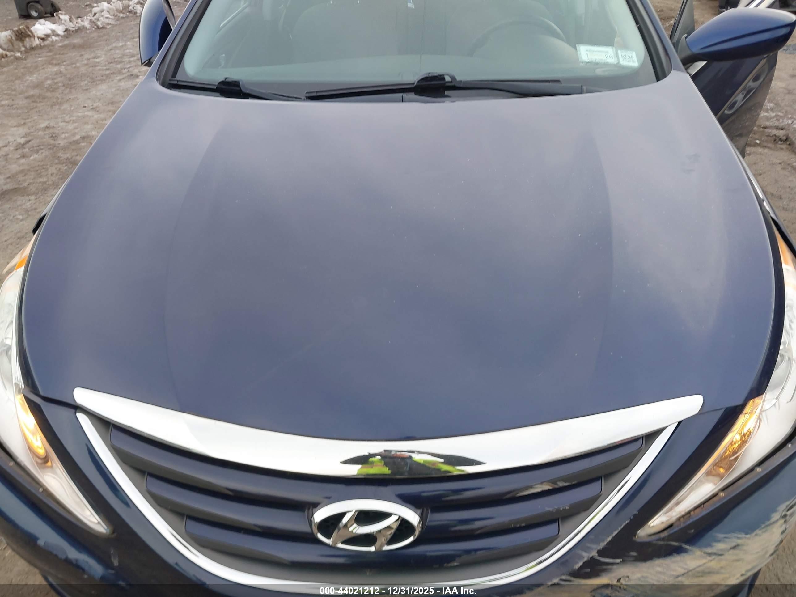 HYUNDAI SONATA image 10