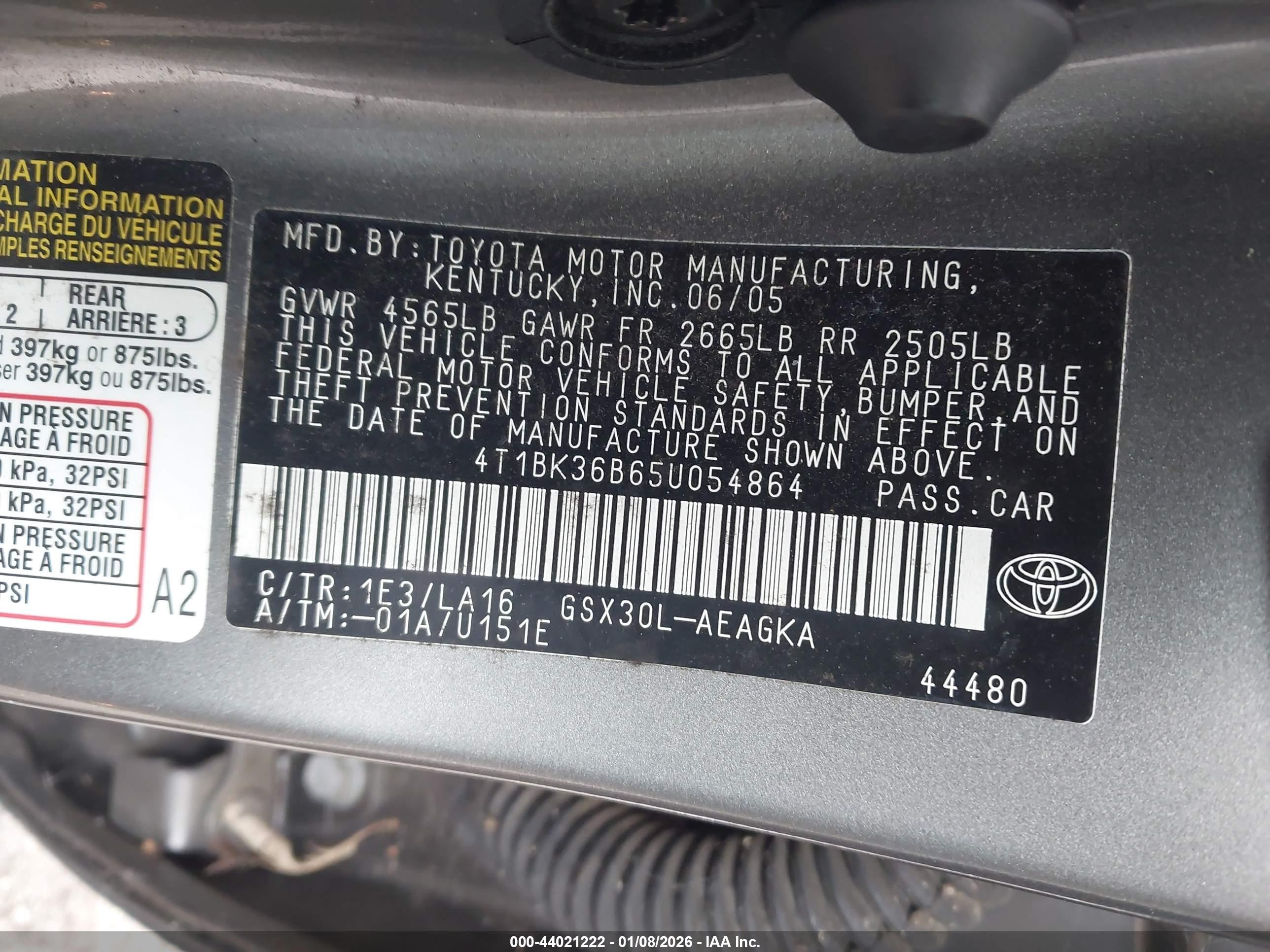 TOYOTA AVALON image 9