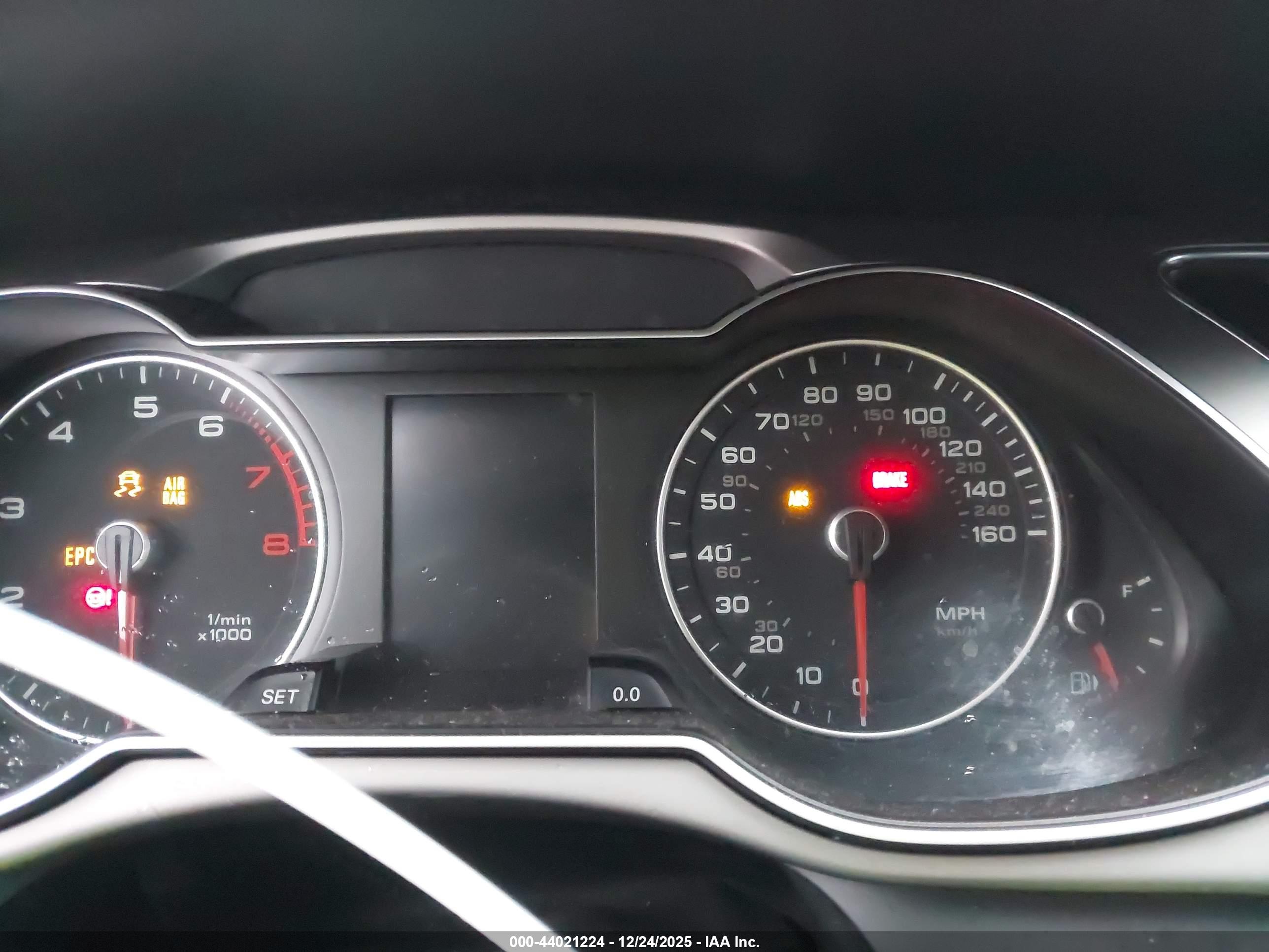AUDI A4 image 7