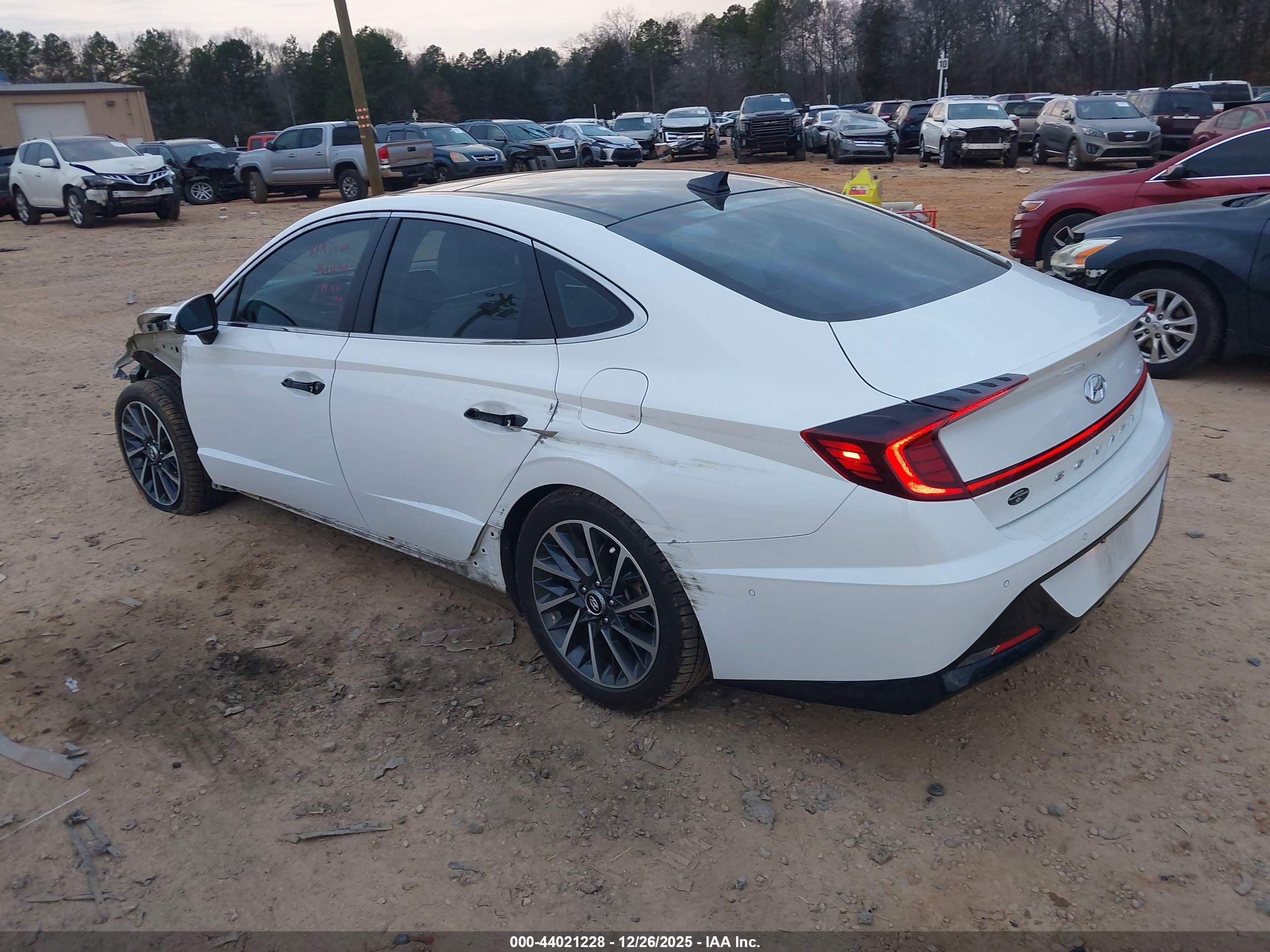 HYUNDAI SONATA image 3