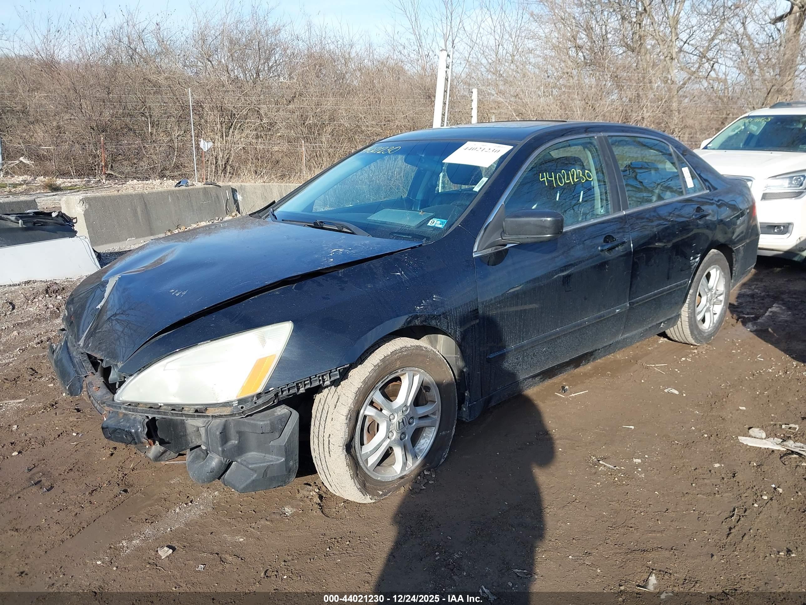 HONDA ACCORD image 2