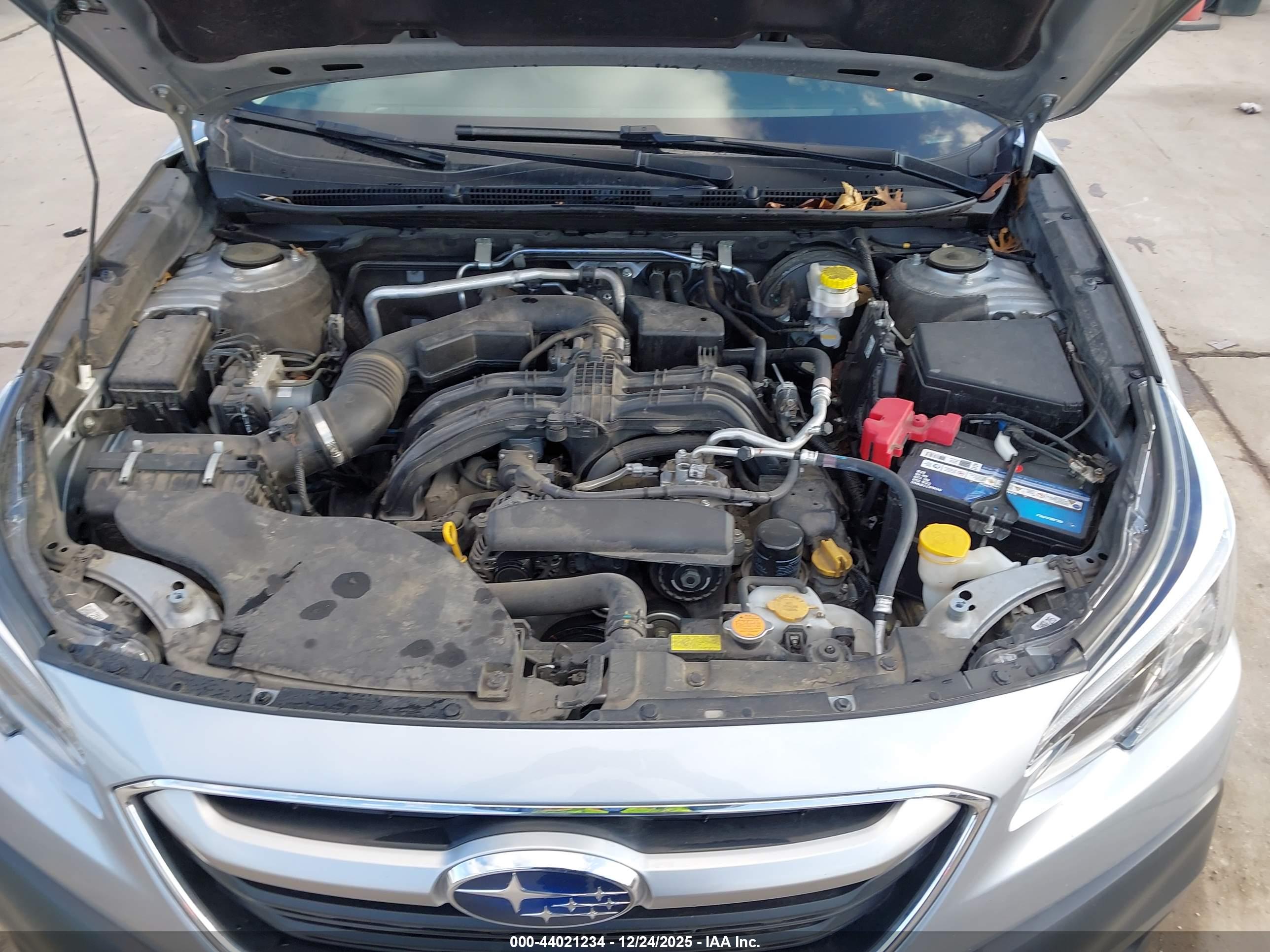 SUBARU OUTBACK image 10