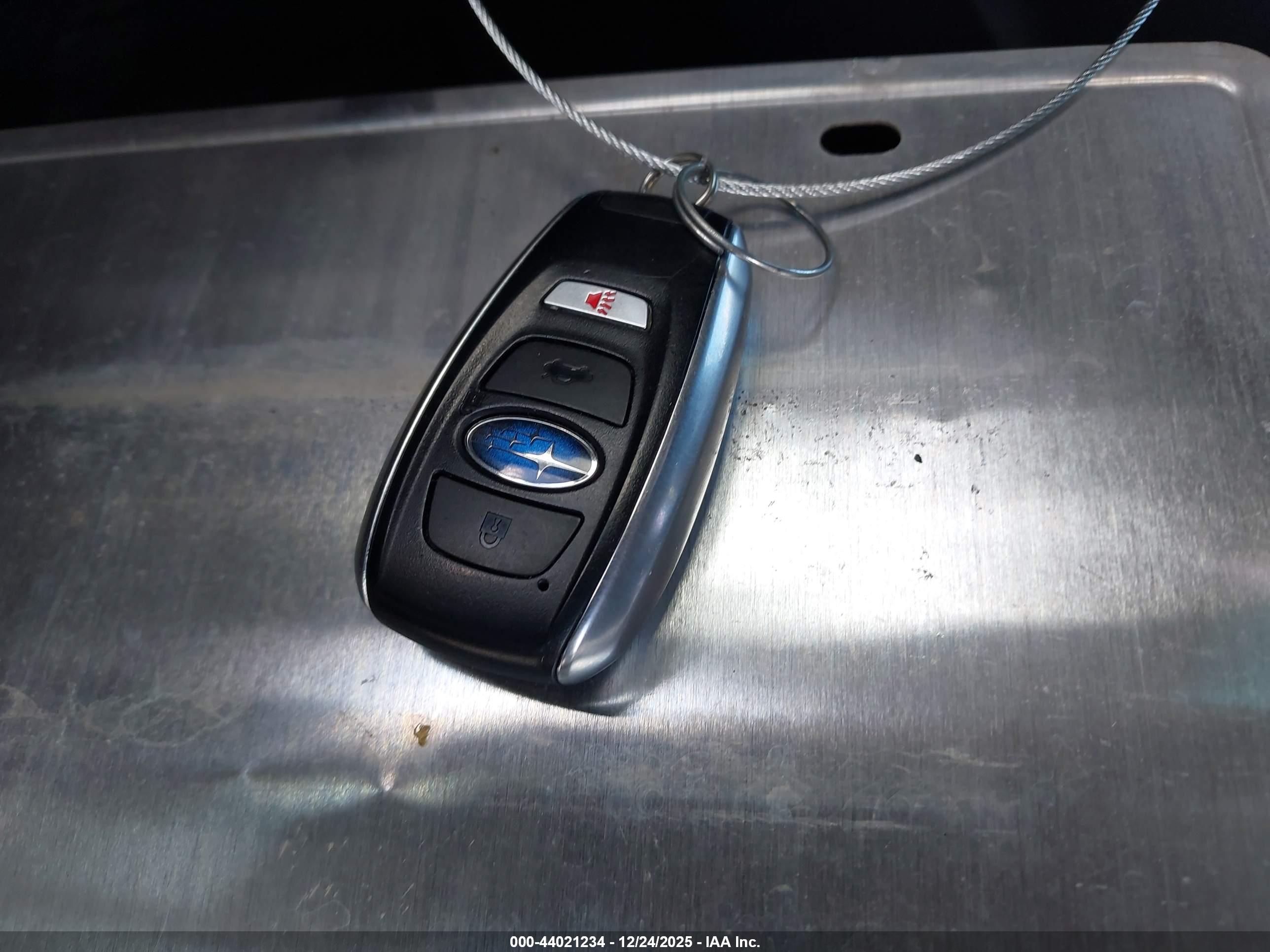 SUBARU OUTBACK image 11
