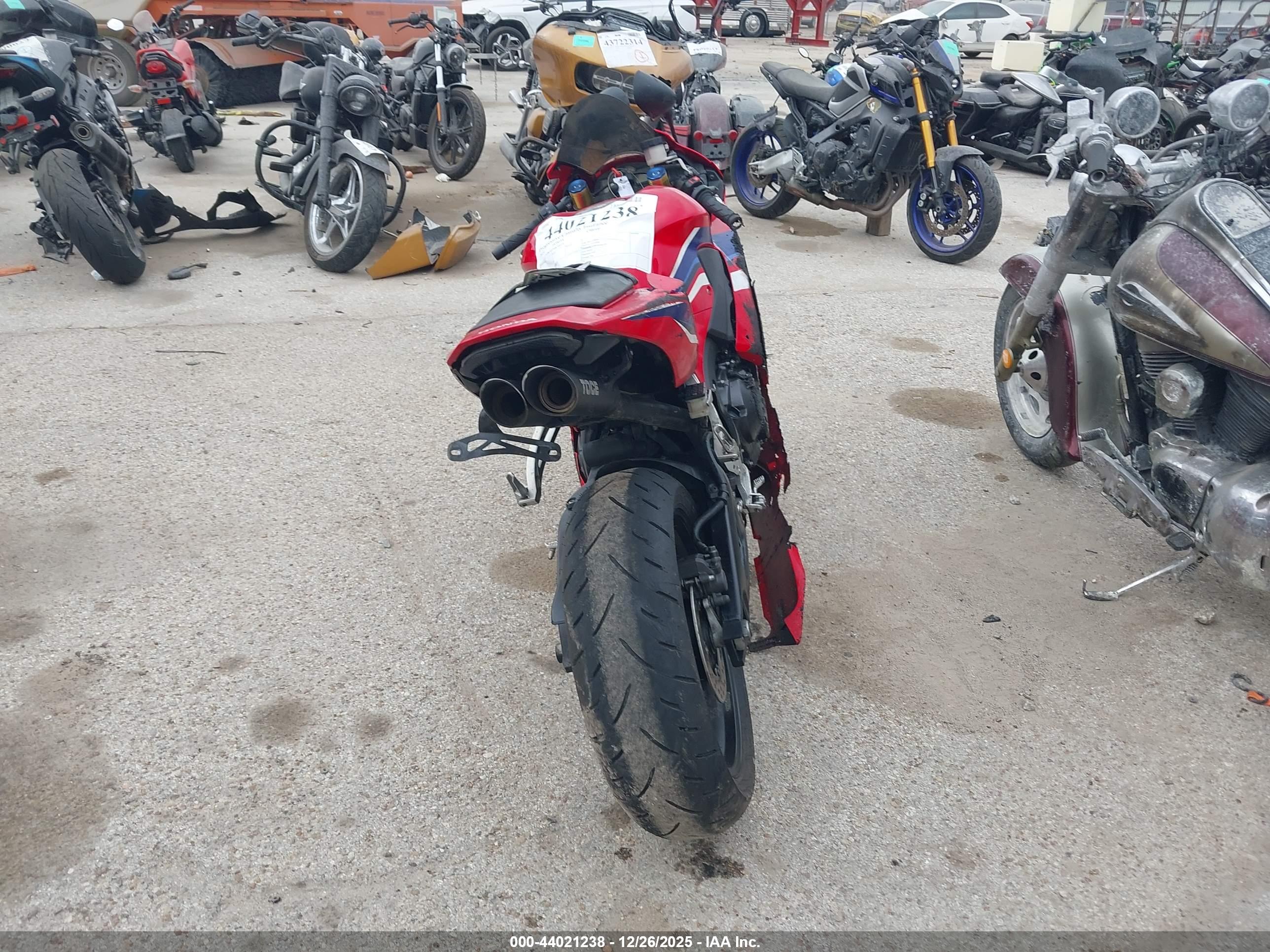 HONDA CBR600 image 6