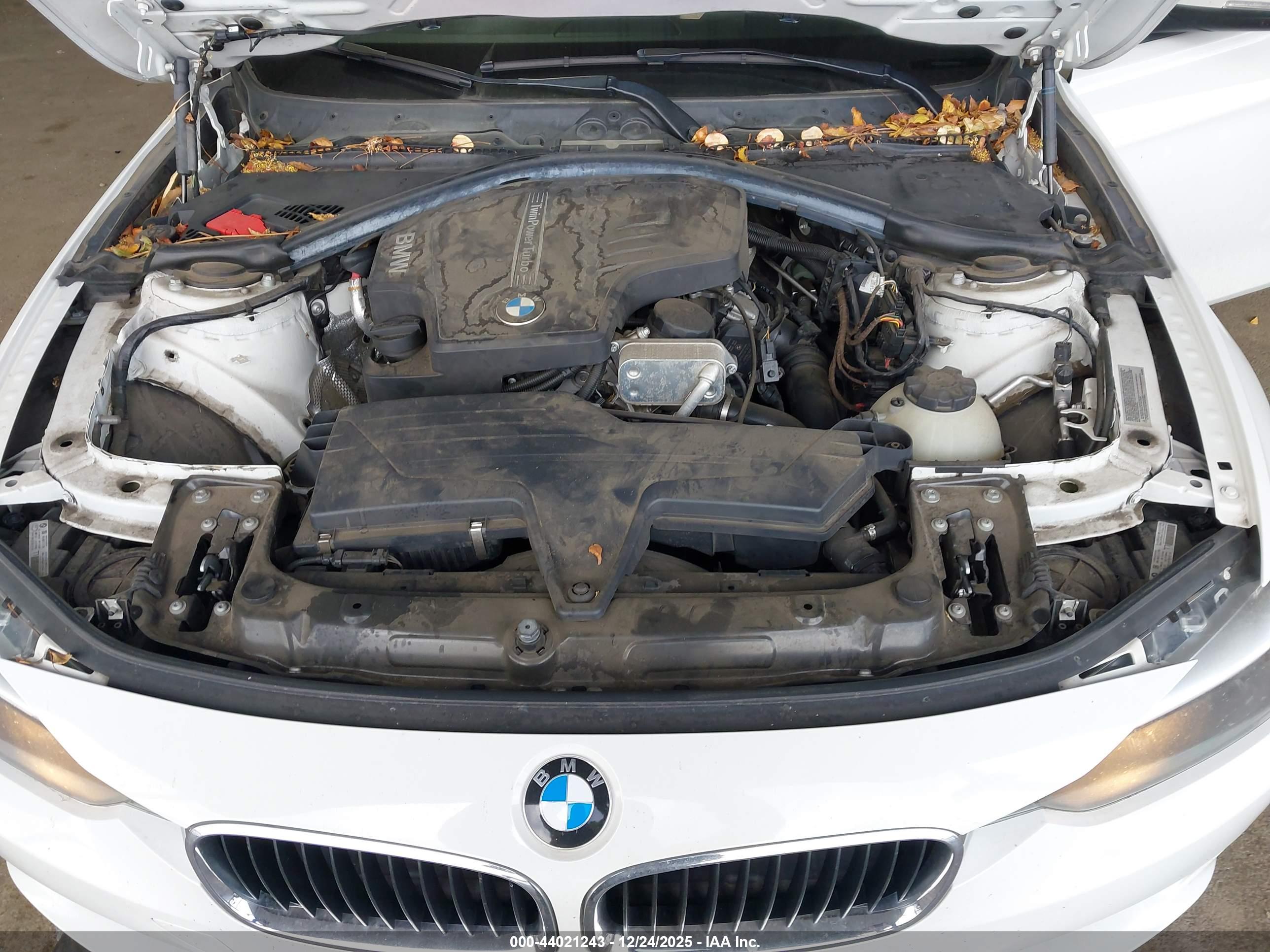 BMW 328I image 10
