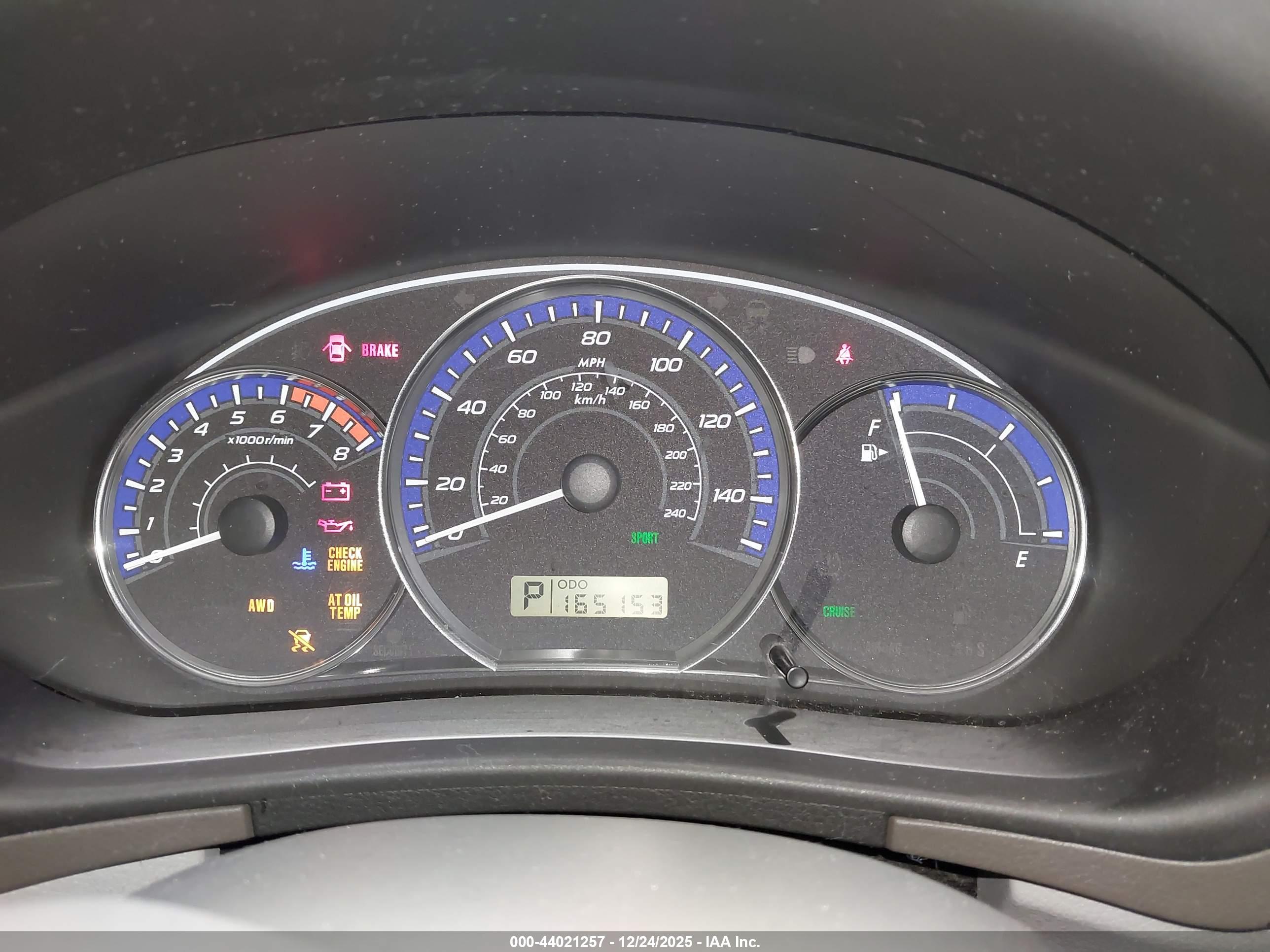 SUBARU FORESTER image 7