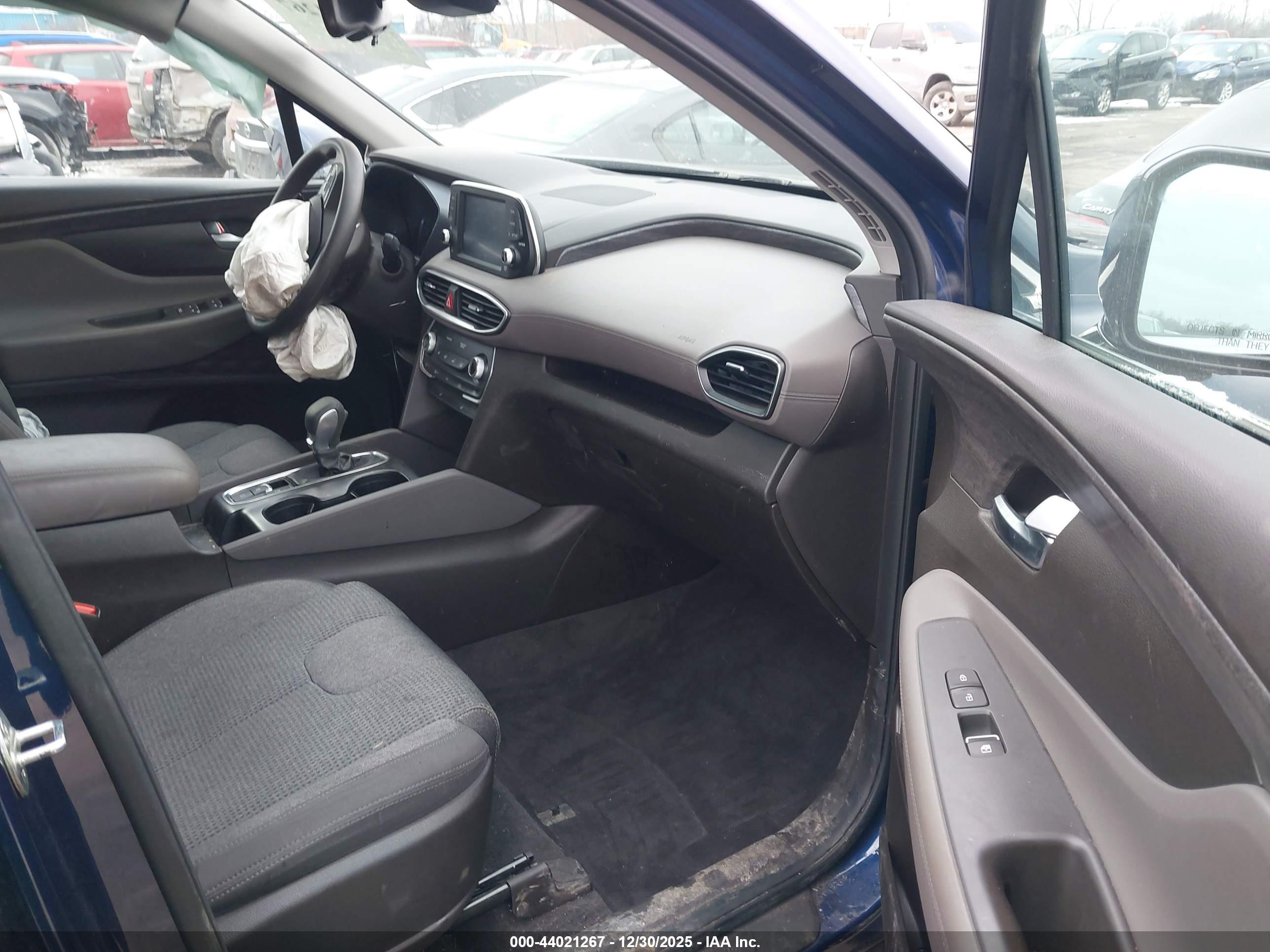 HYUNDAI SANTA image 5