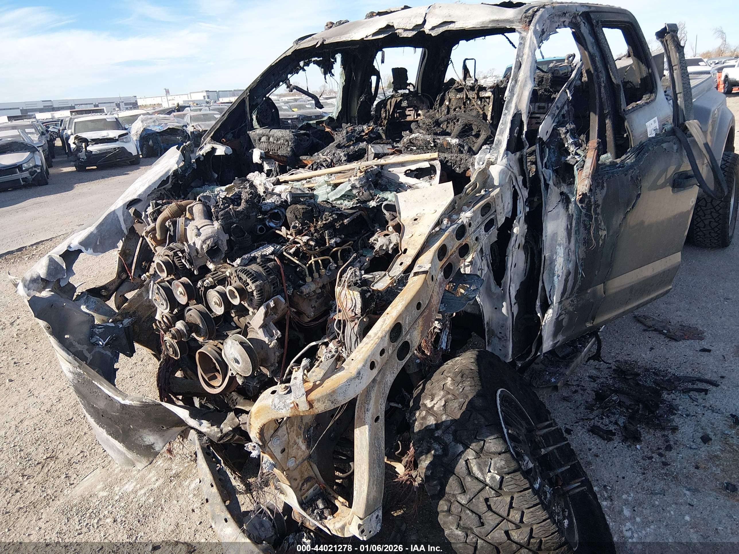 FORD F-450 image 6