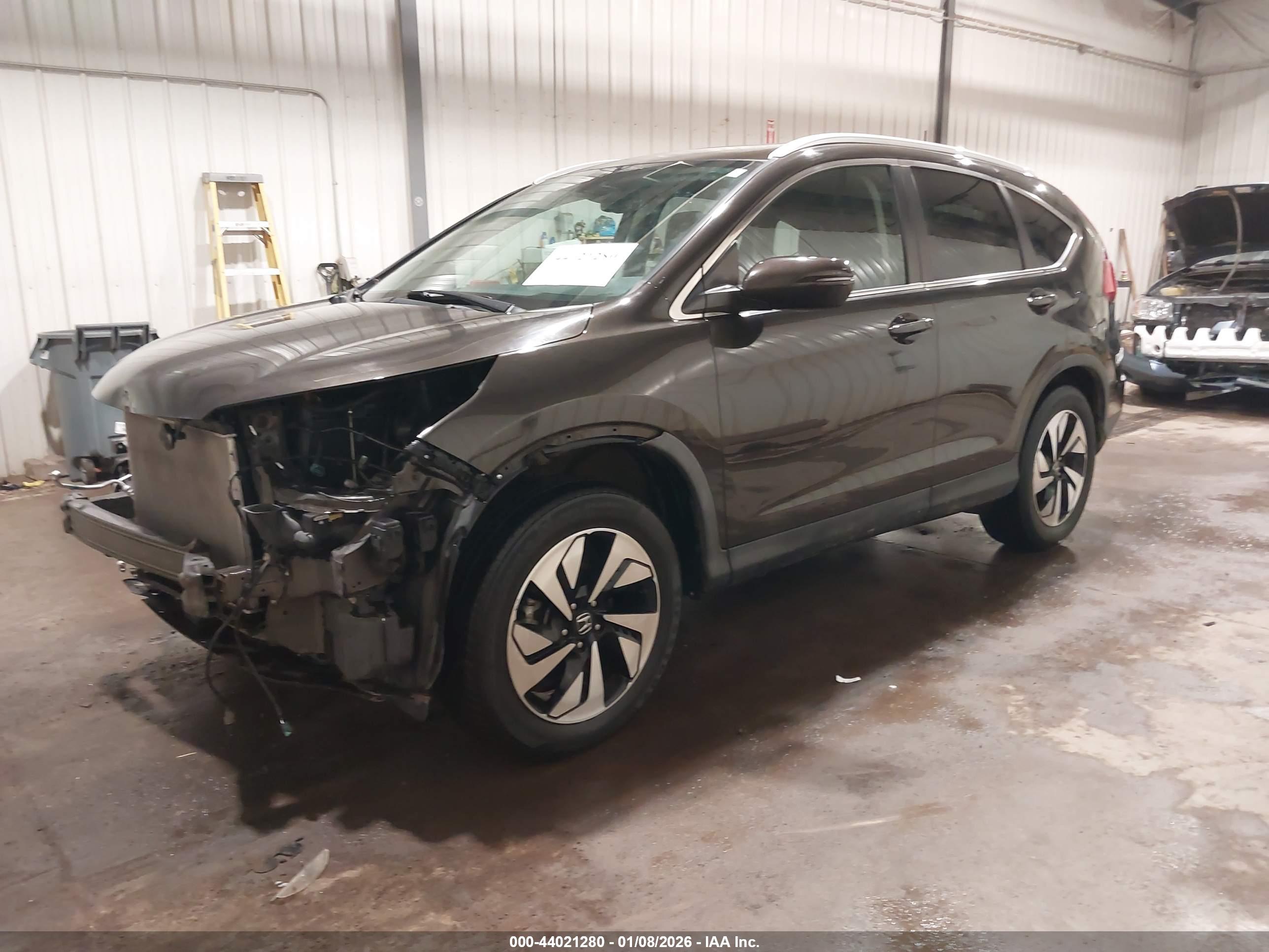 HONDA CR-V image 2