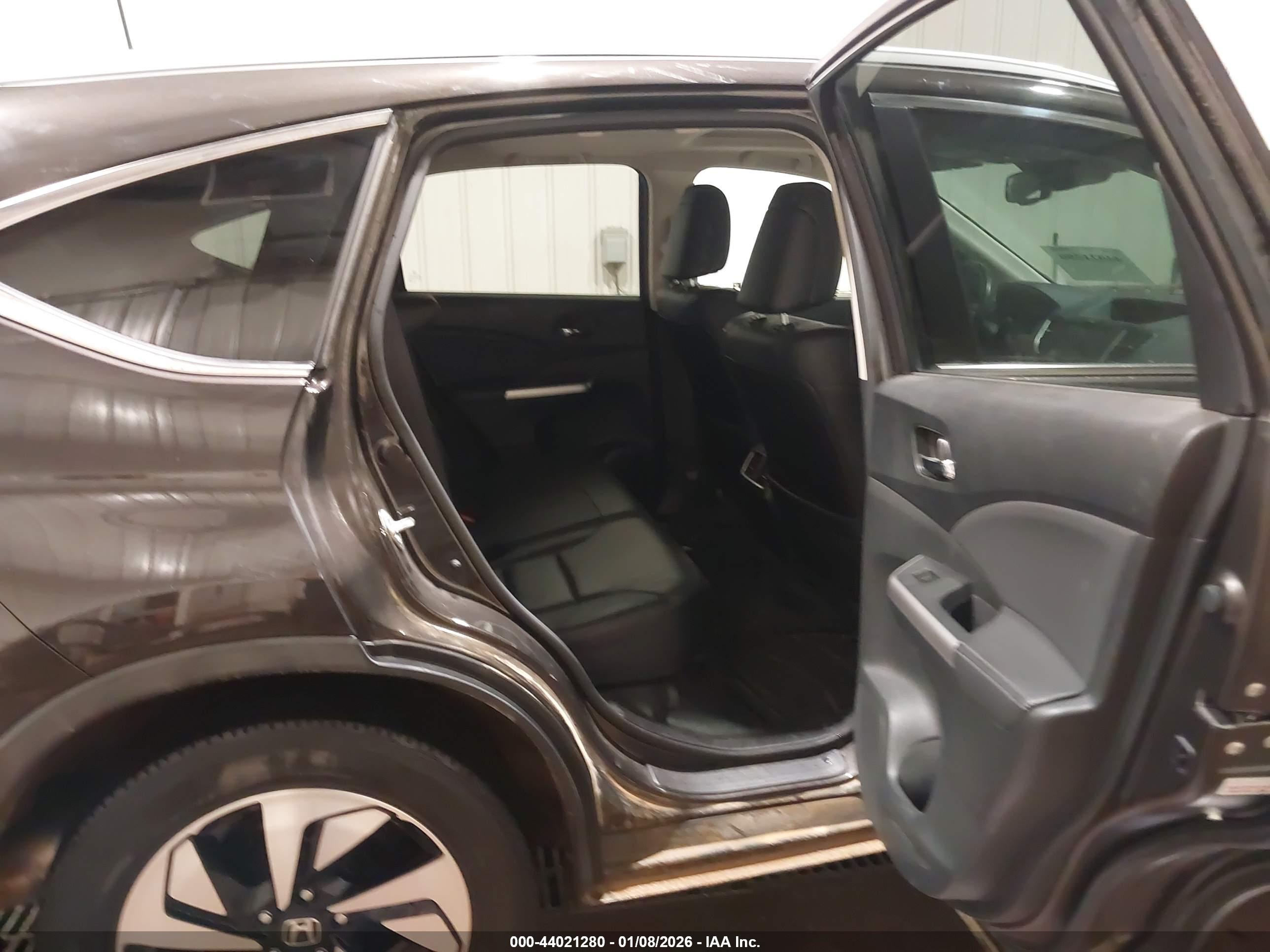 HONDA CR-V image 8