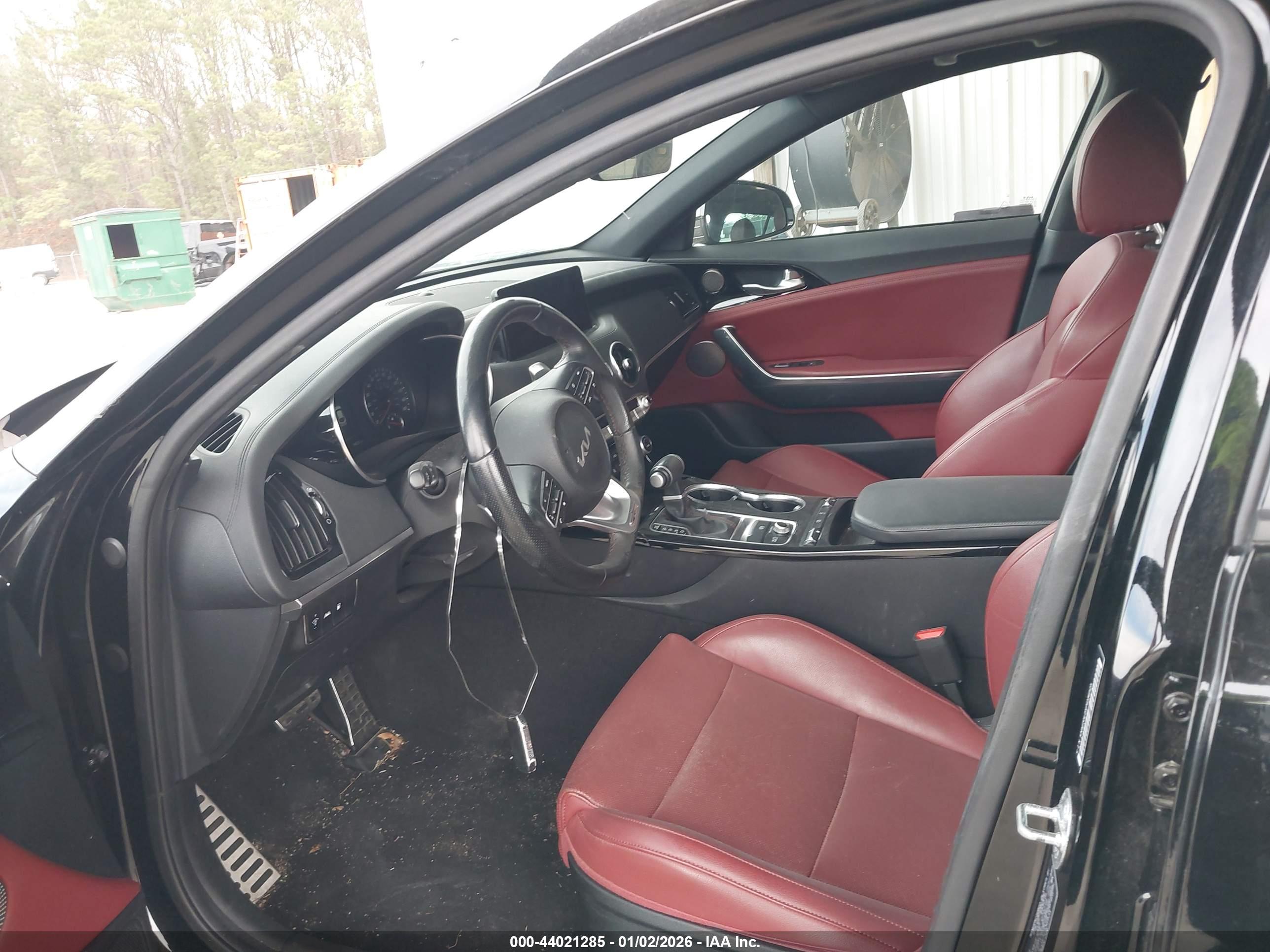 KIA STINGER image 5