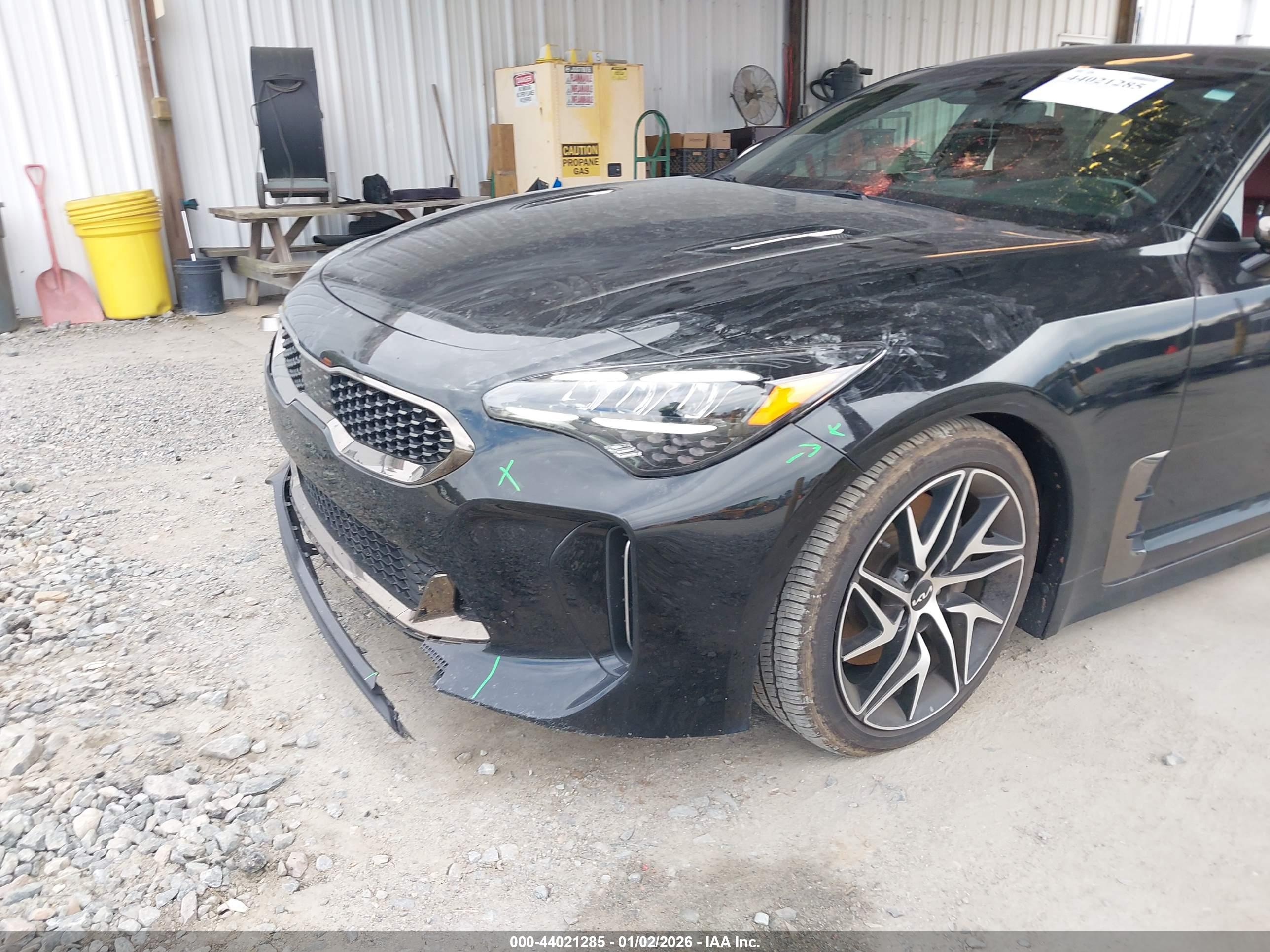 KIA STINGER image 6