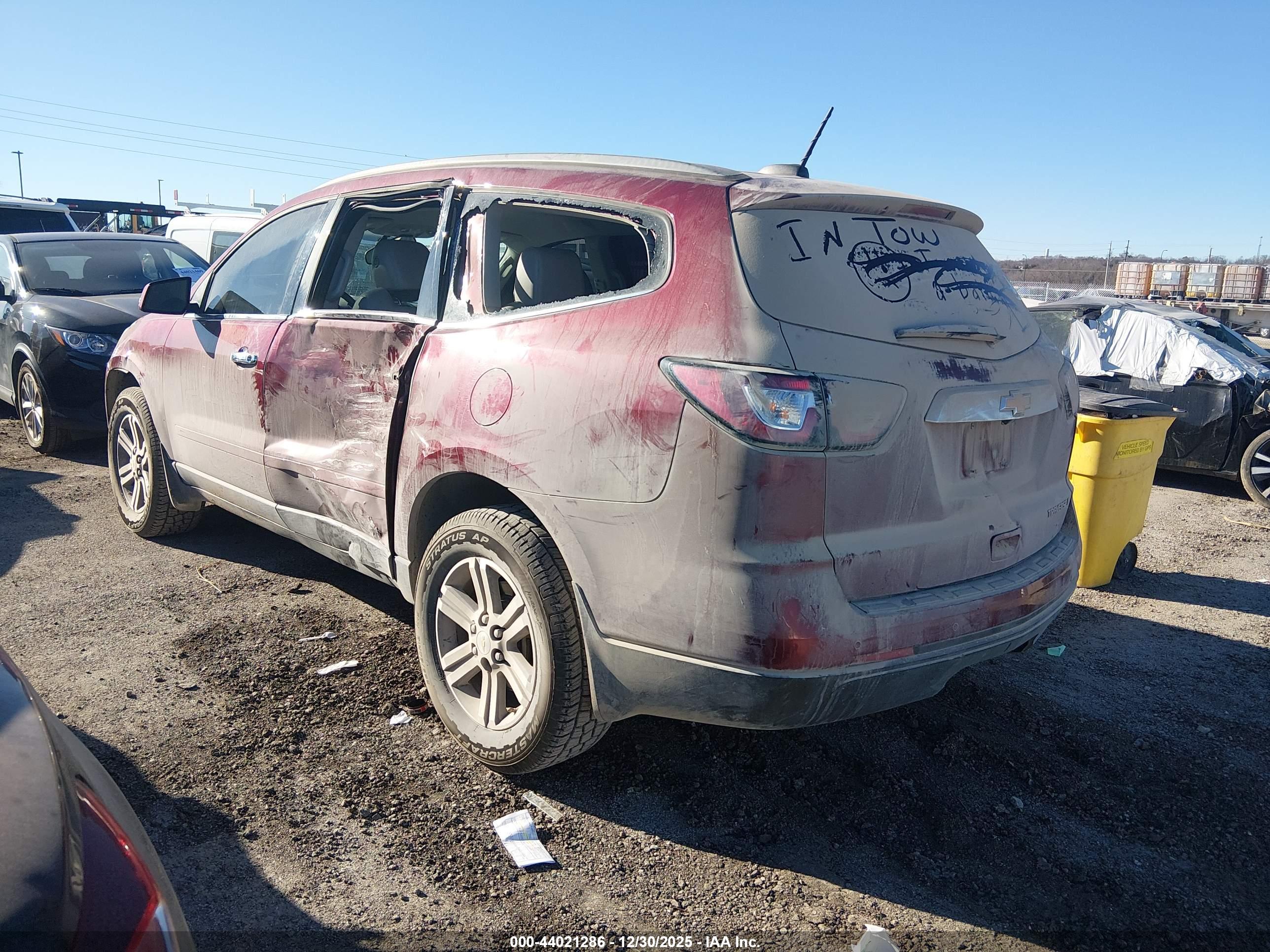 CHEVROLET TRAVERSE image 3