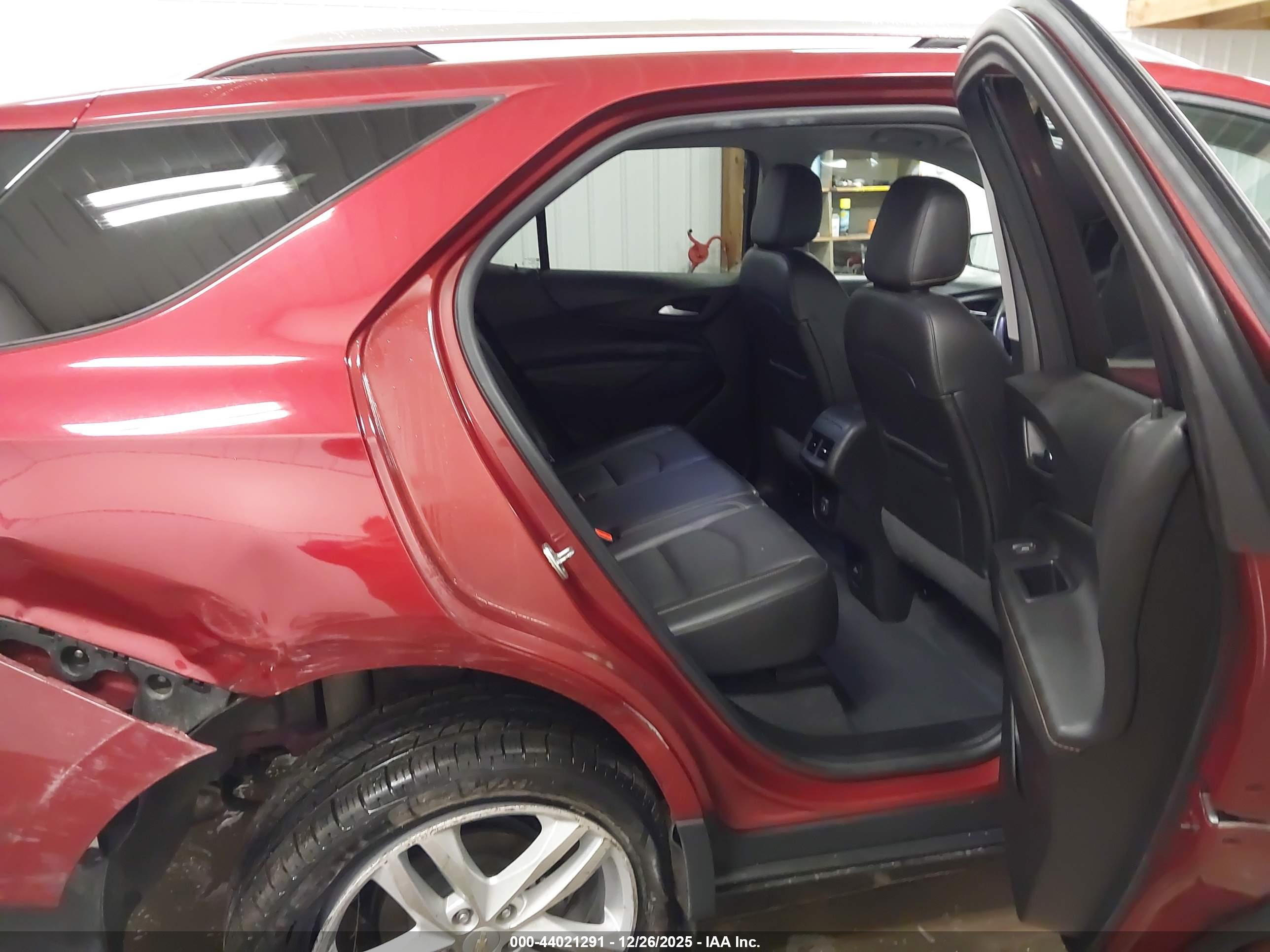 CHEVROLET EQUINOX image 8