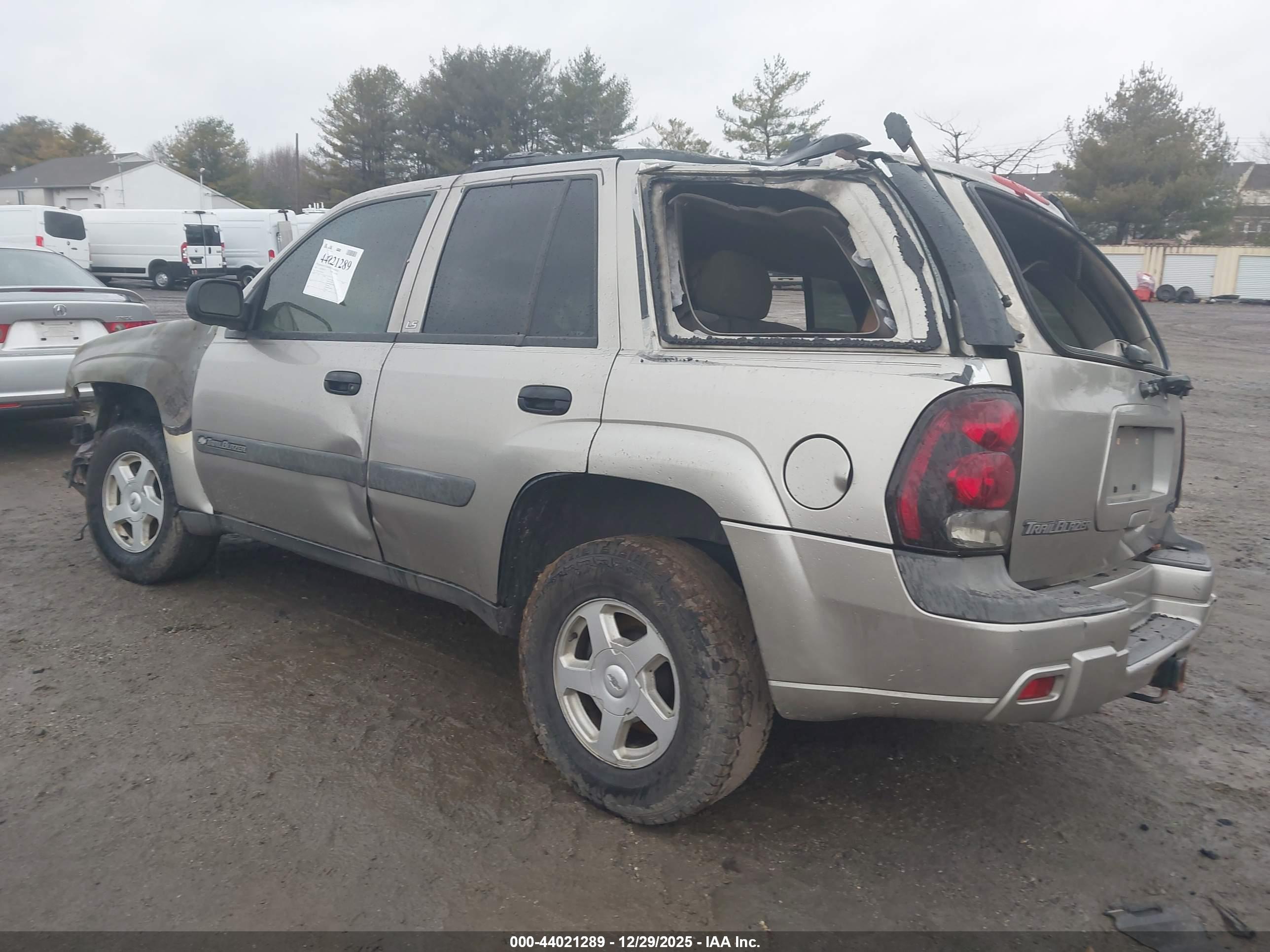 CHEVROLET TRAILBLAZER image 3