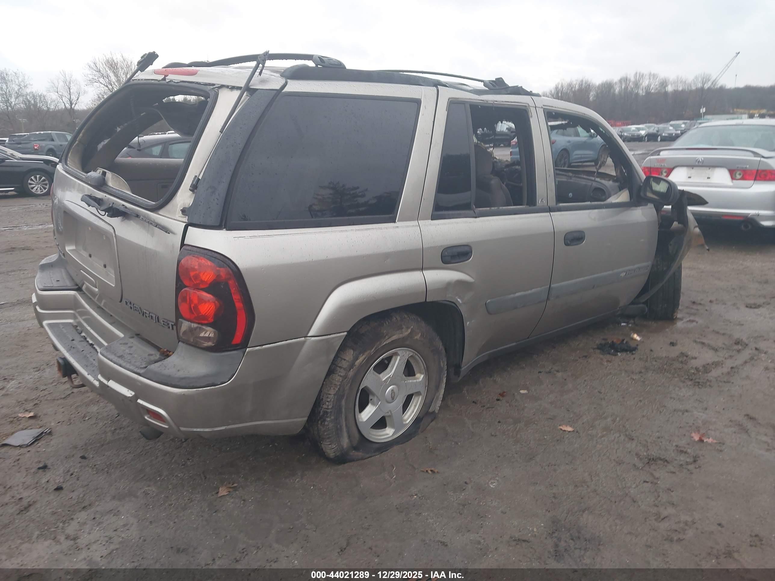 CHEVROLET TRAILBLAZER image 4