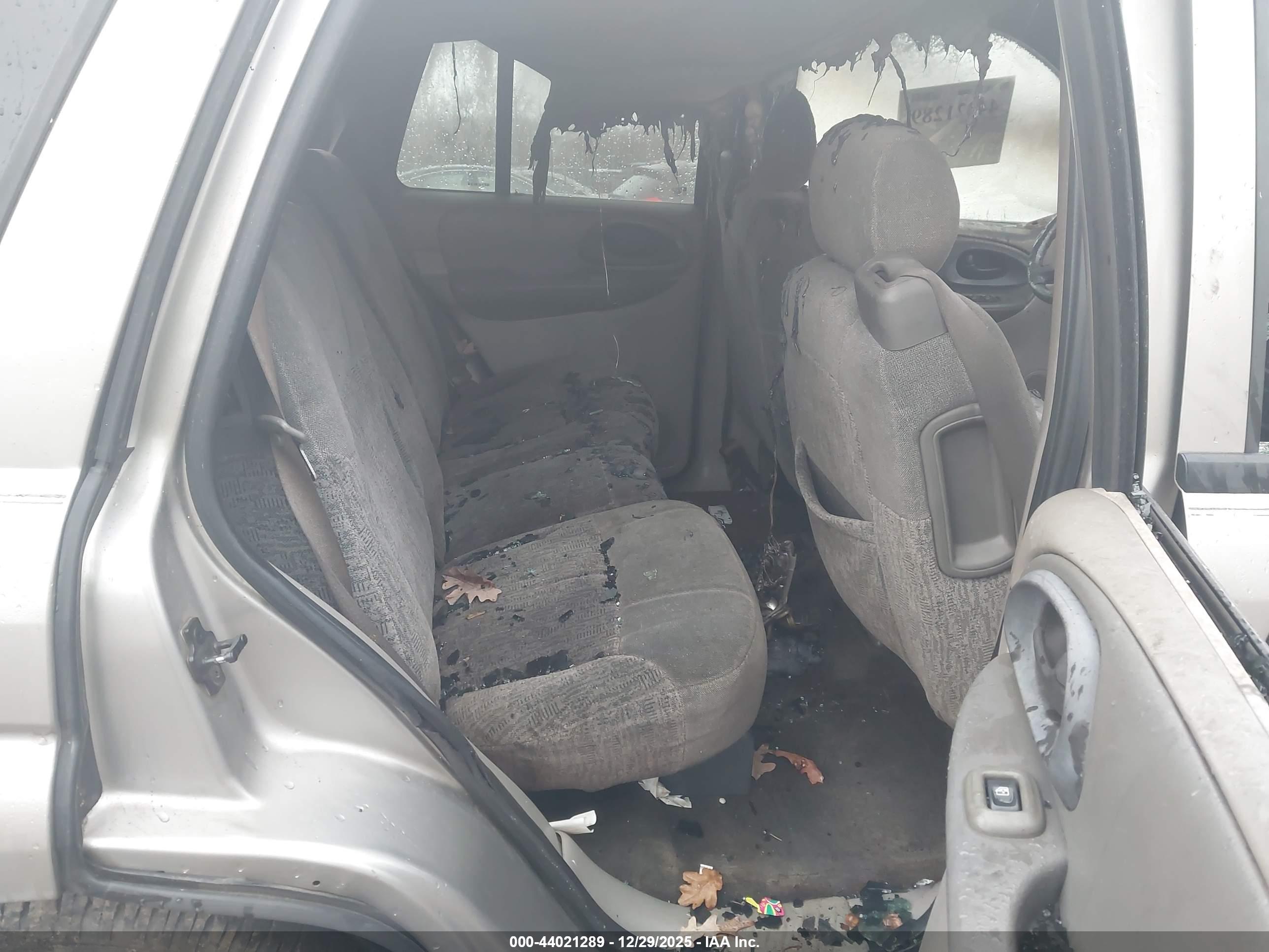 CHEVROLET TRAILBLAZER image 8