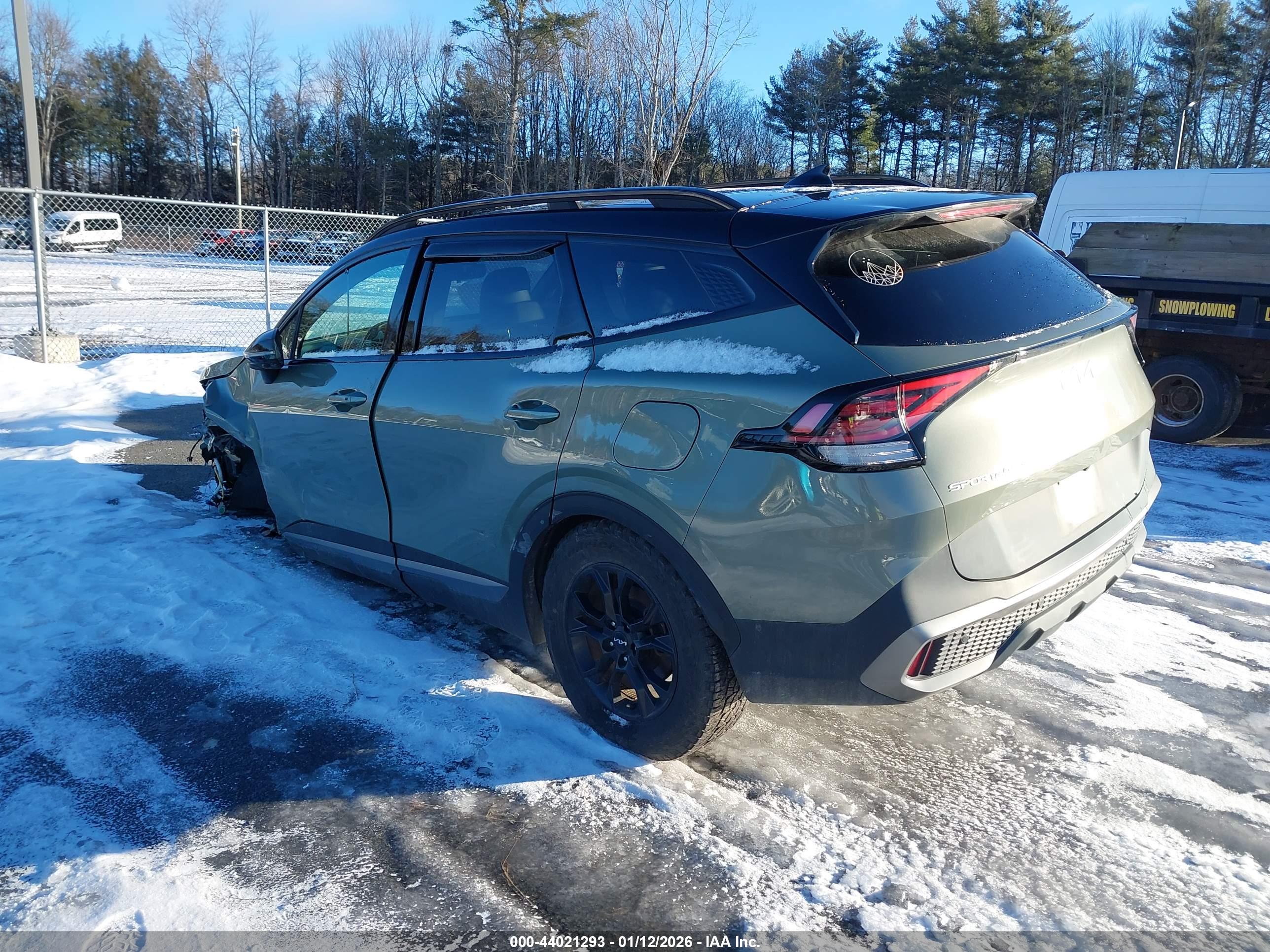 KIA SPORTAGE image 3