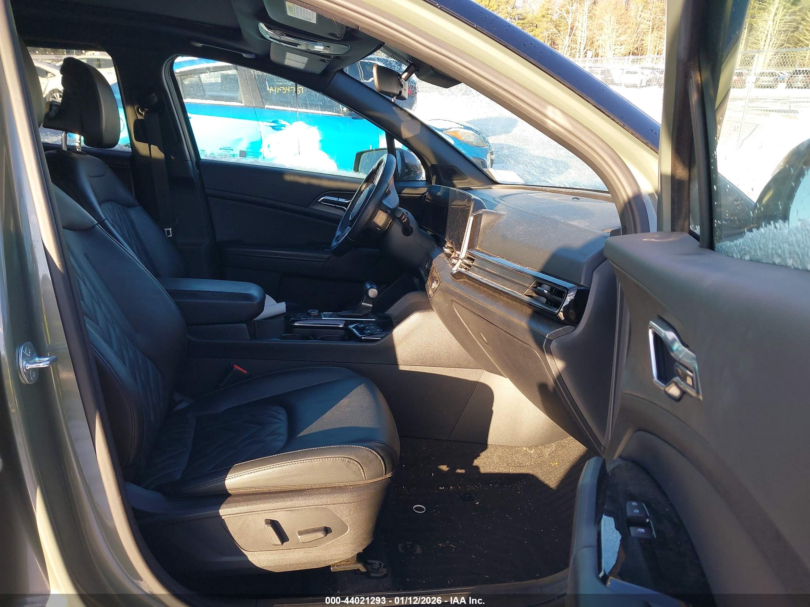 KIA SPORTAGE image 5
