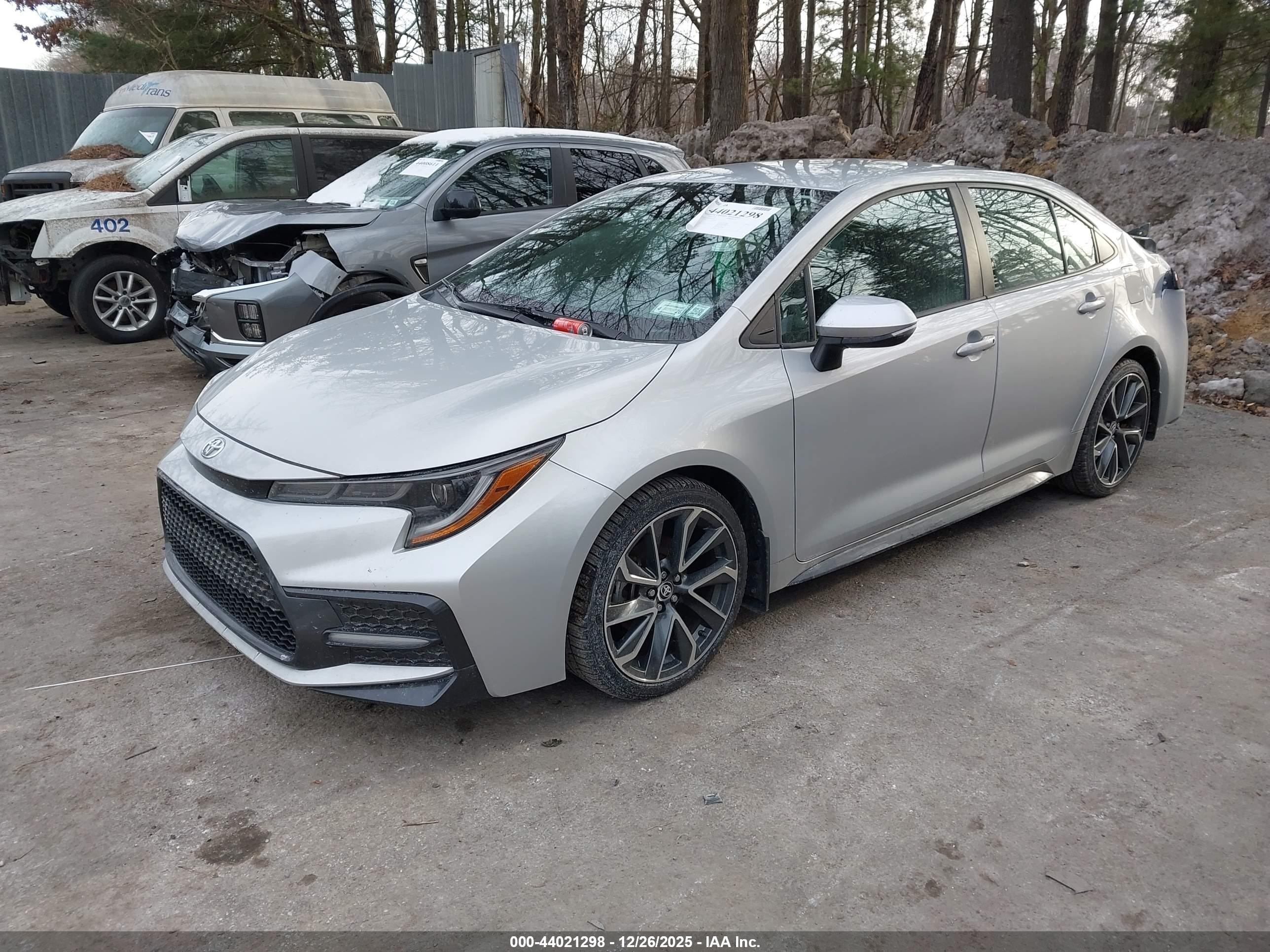 TOYOTA COROLLA image 2
