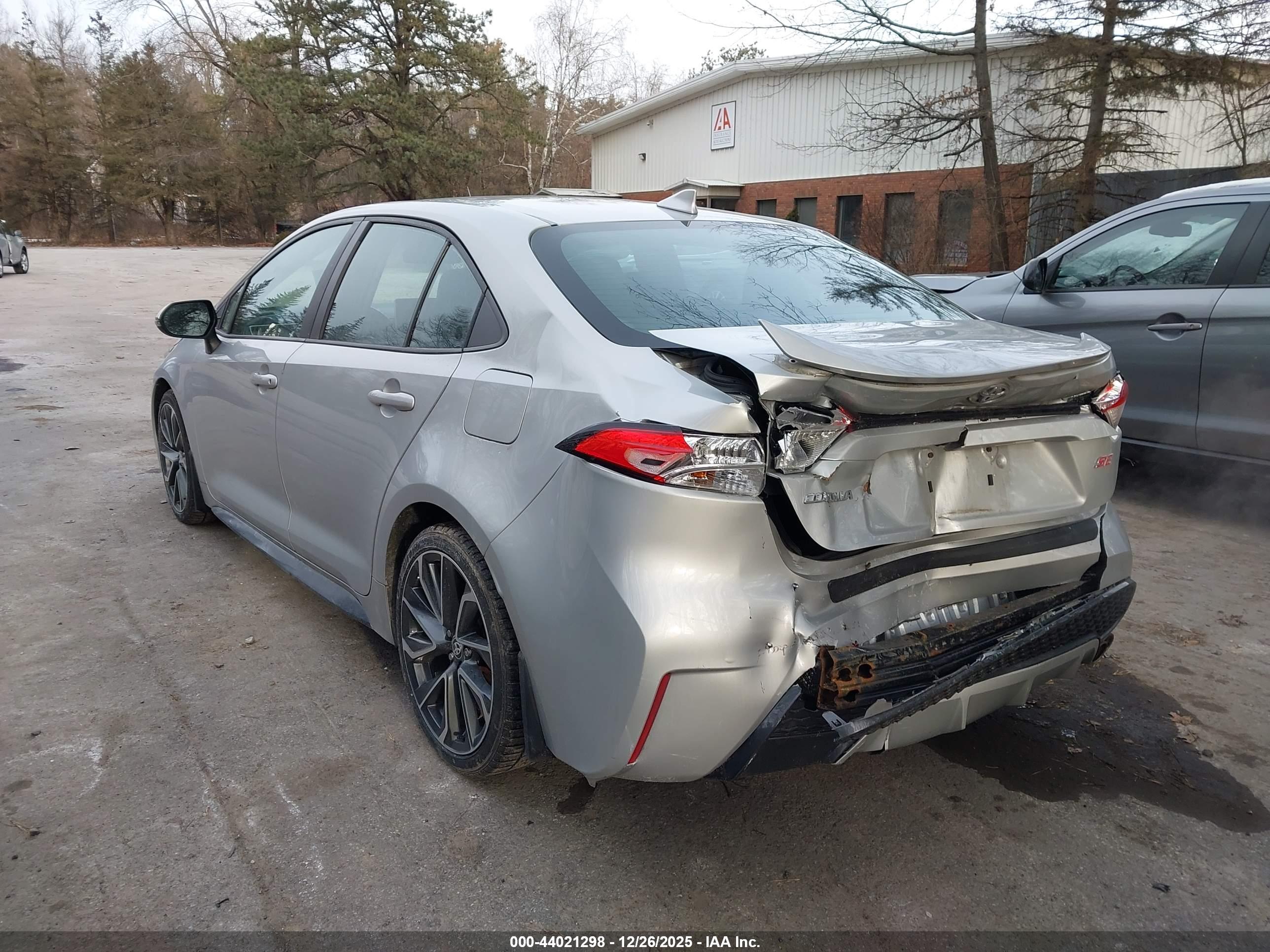 TOYOTA COROLLA image 6