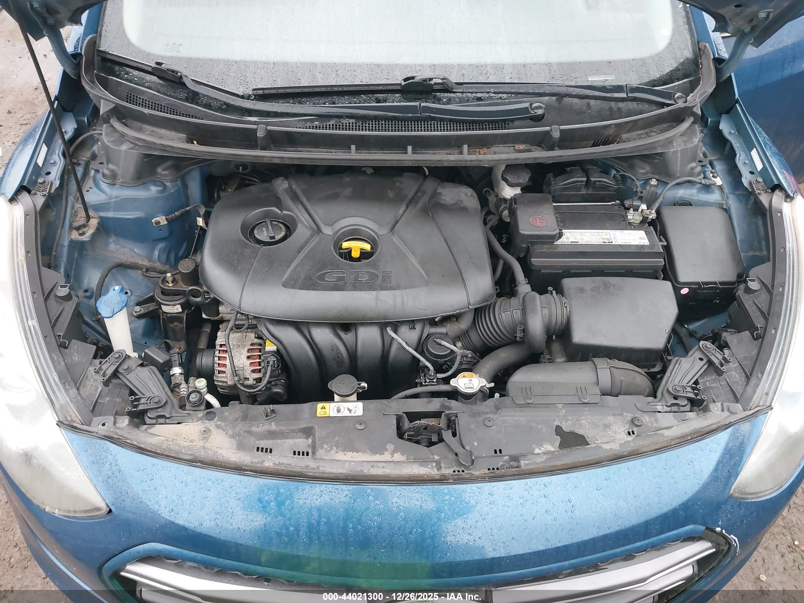 HYUNDAI ELANTRA image 10