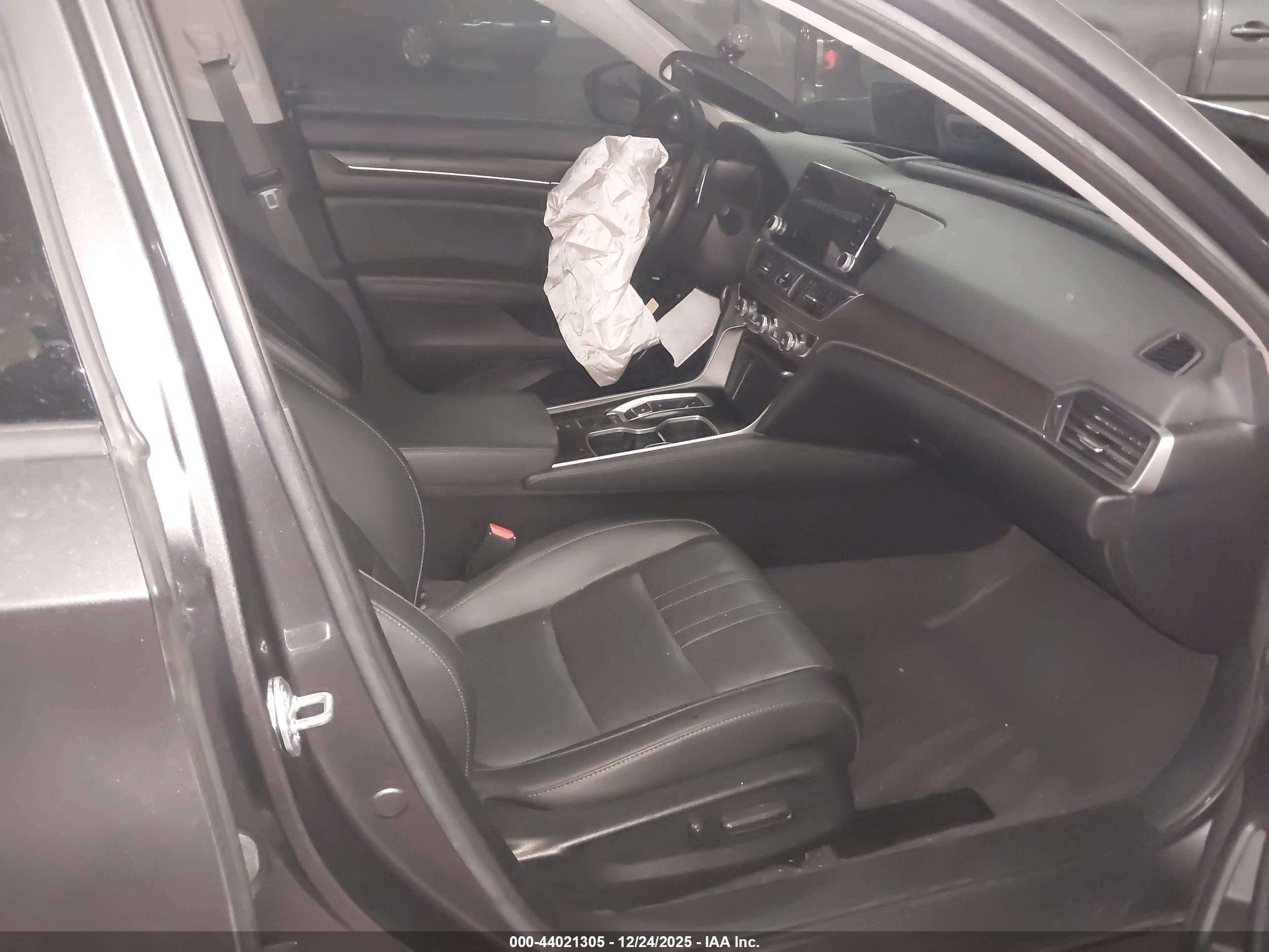 HONDA ACCORD image 5