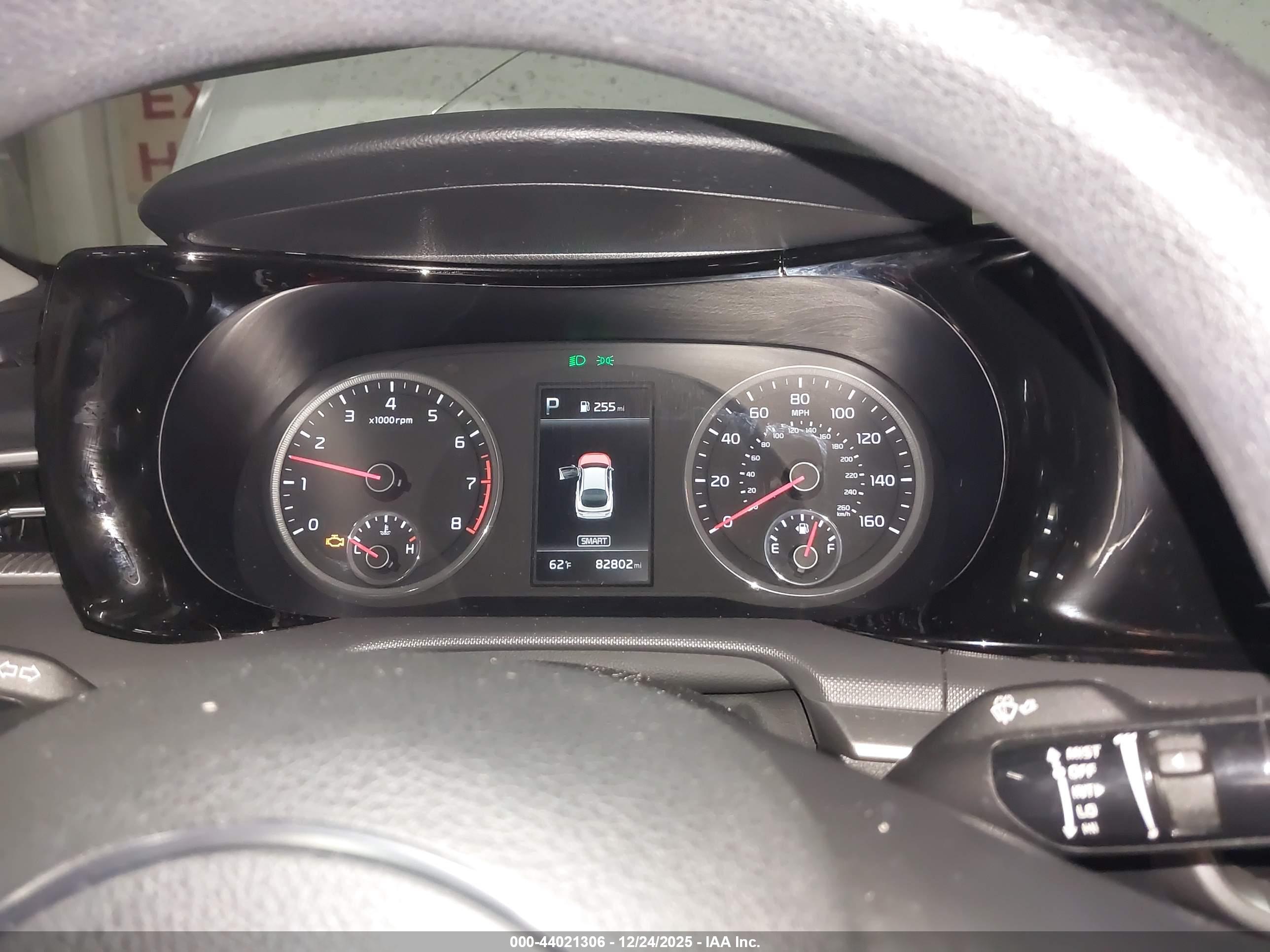 KIA K5 image 7