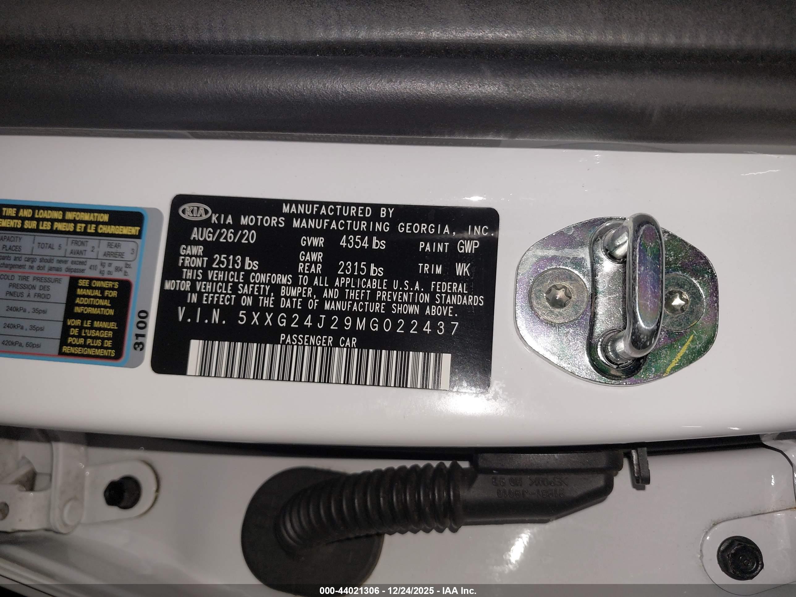 KIA K5 image 9