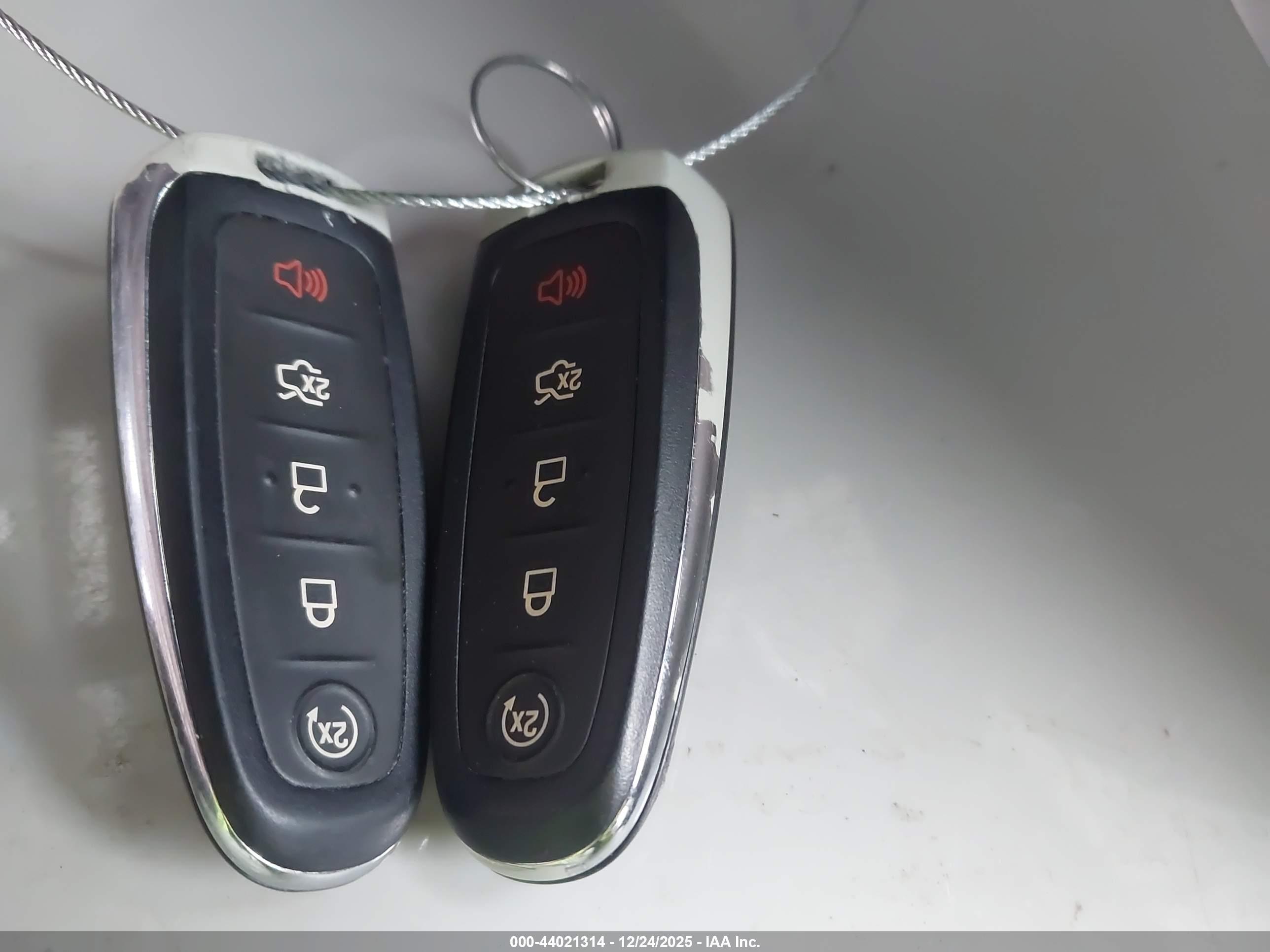 FORD ESCAPE image 11