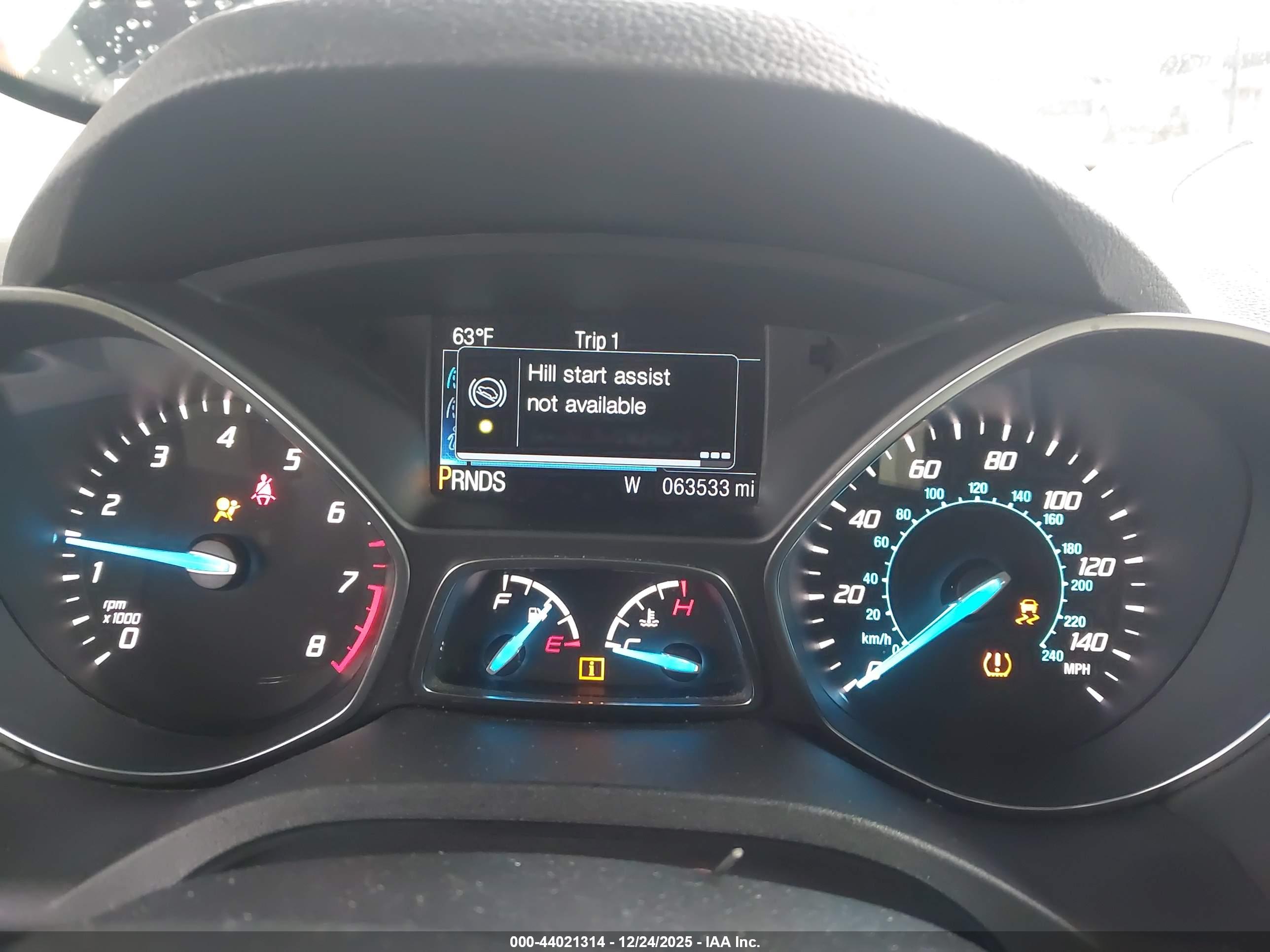 FORD ESCAPE image 7