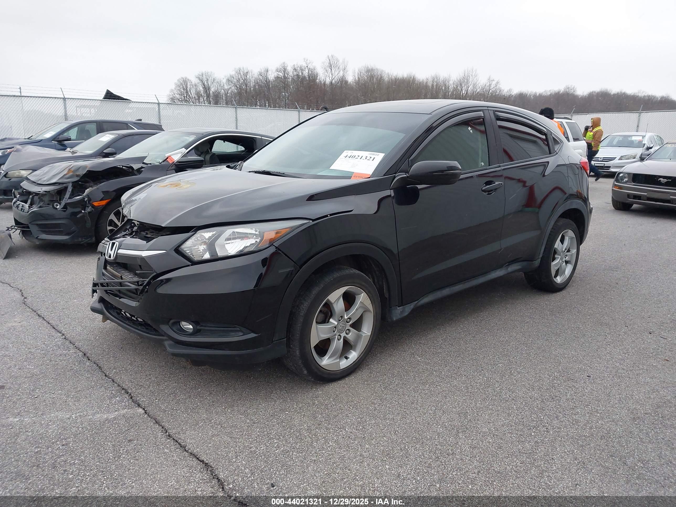 HONDA HR-V image 2
