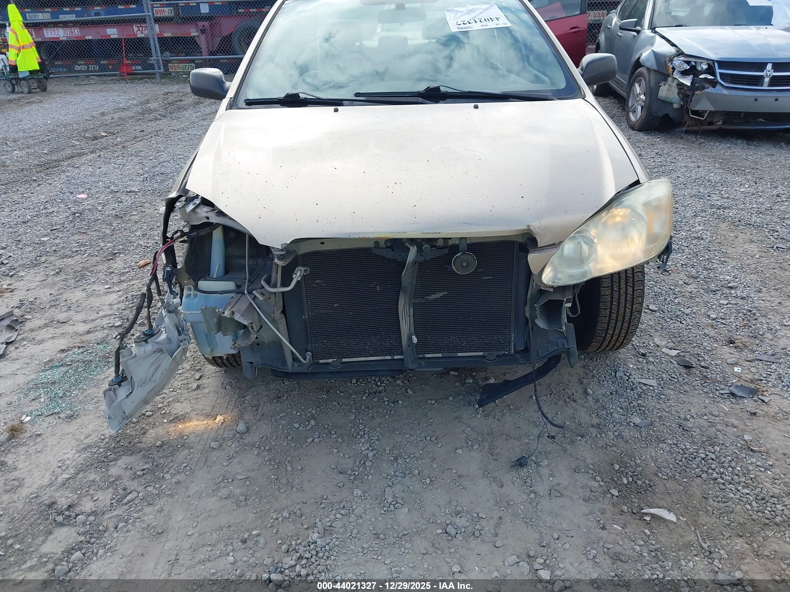 TOYOTA COROLLA image 6
