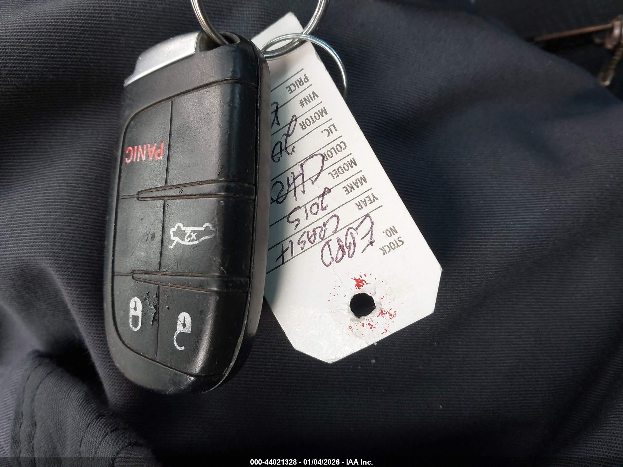 CHRYSLER 200 image 11