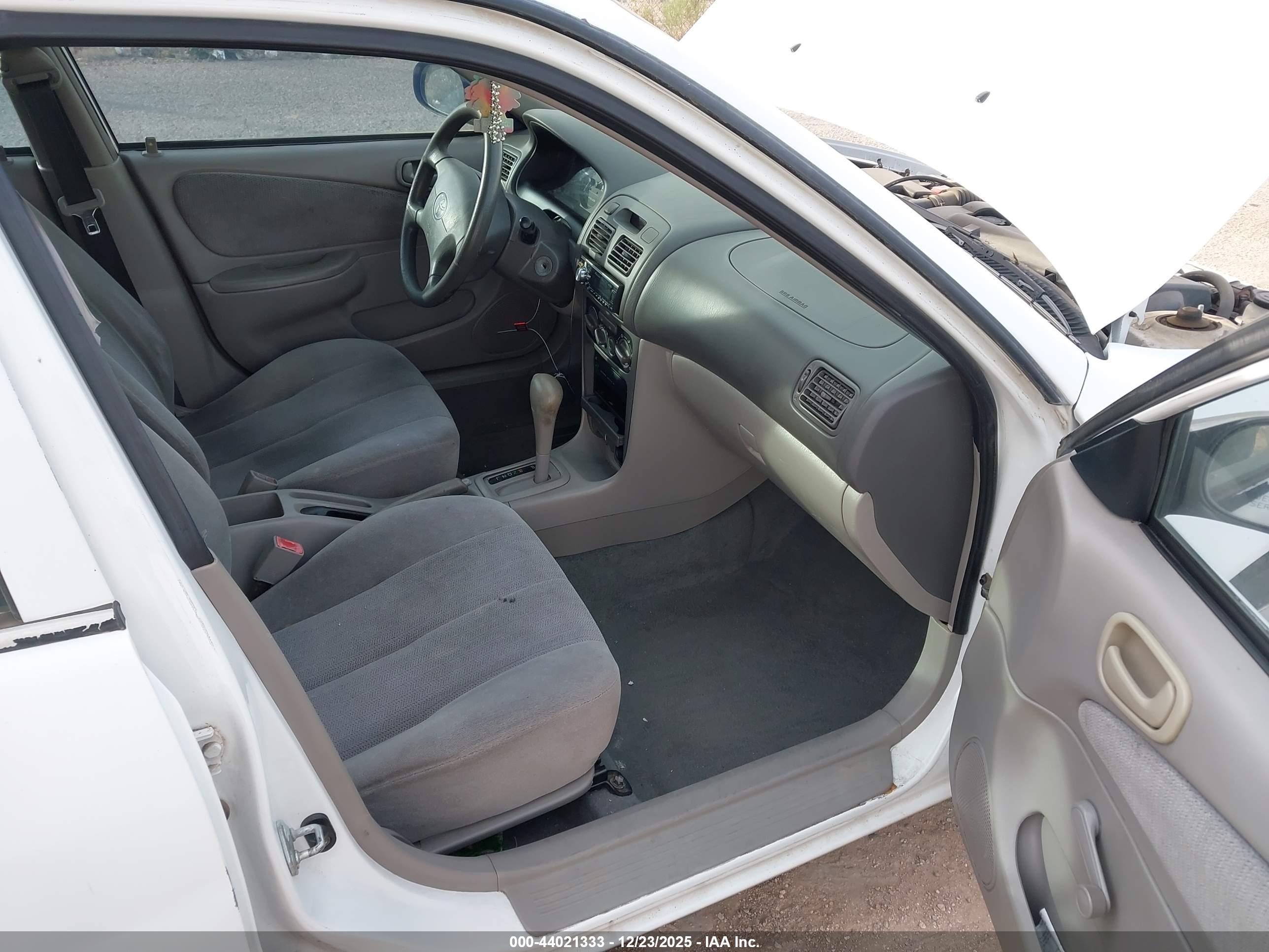 TOYOTA COROLLA image 5