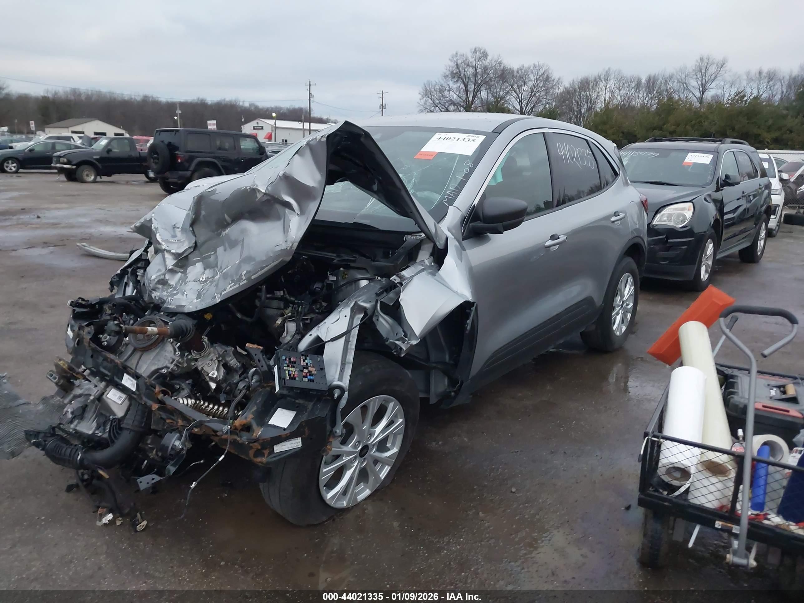 FORD ESCAPE image 2