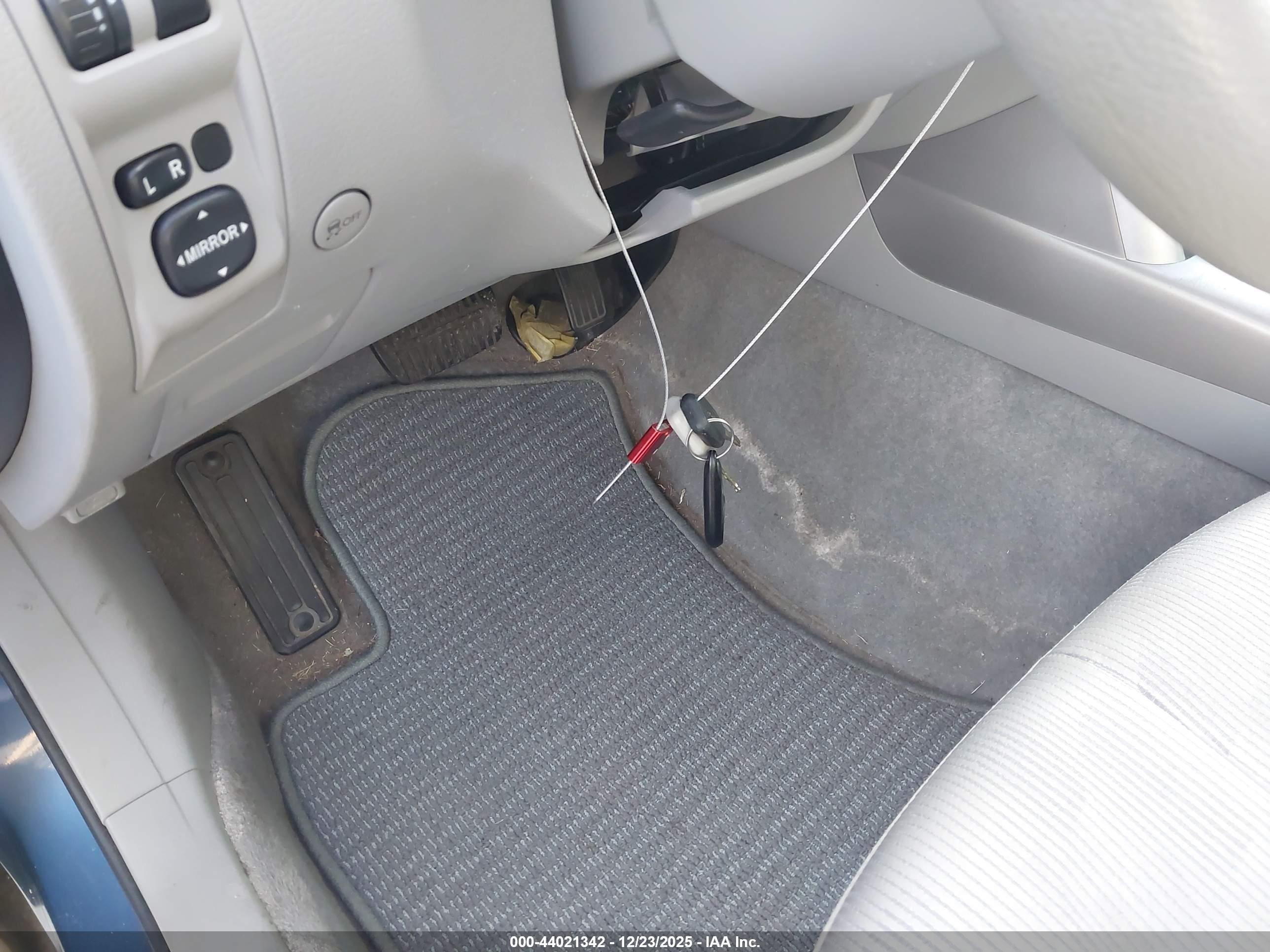 SUBARU FORESTER image 11