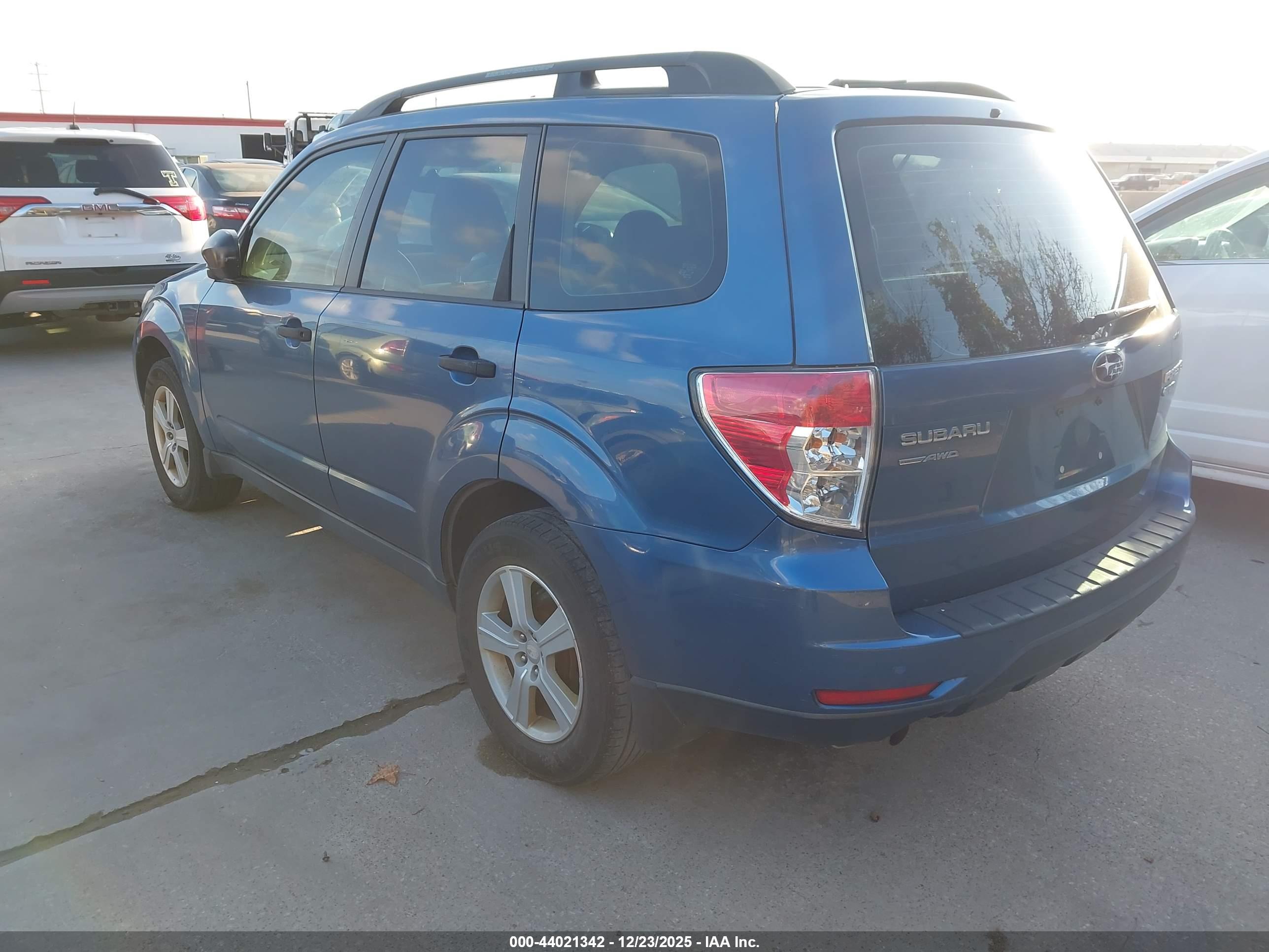 SUBARU FORESTER image 3