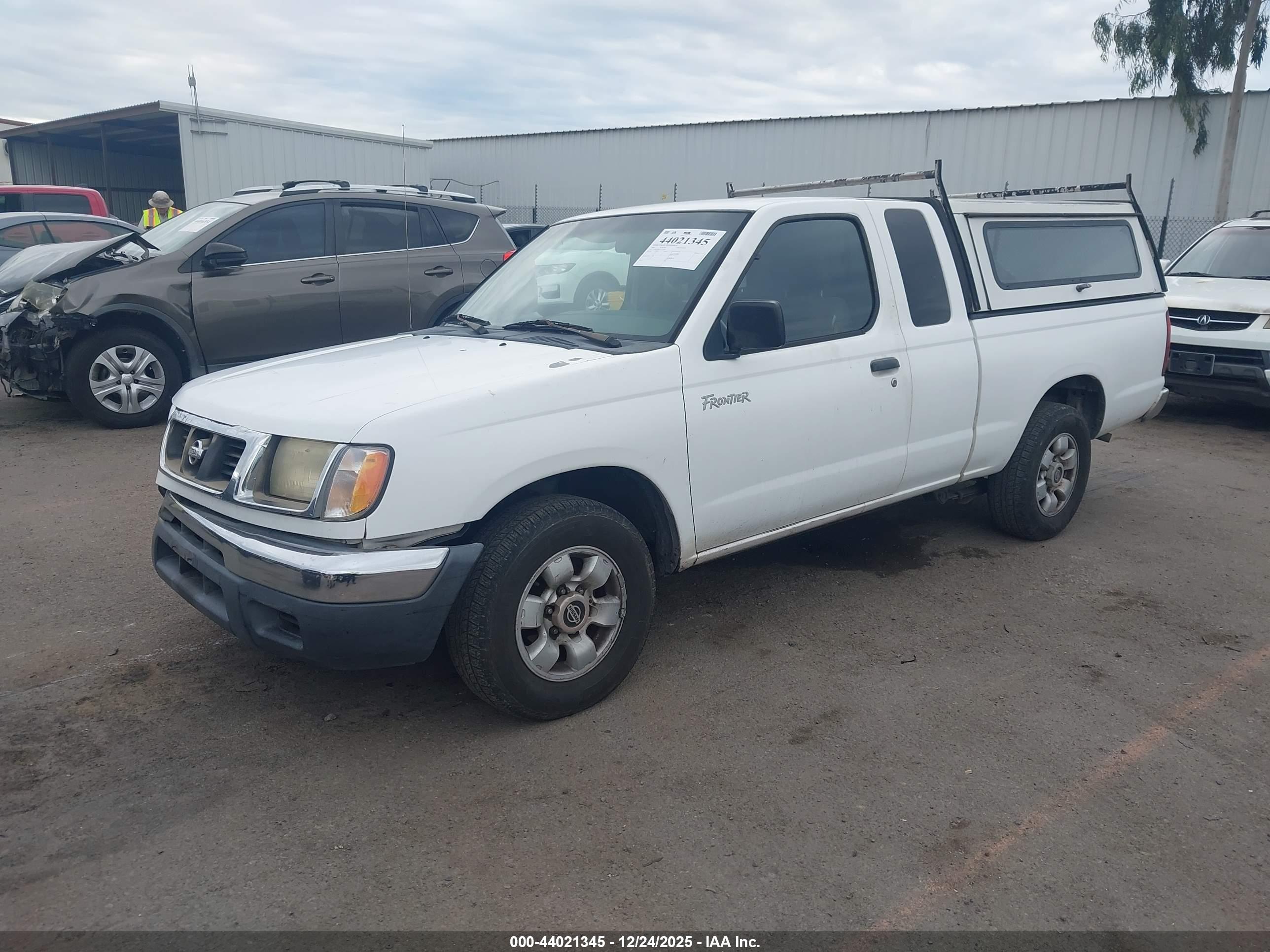 NISSAN FRONTIER image 2