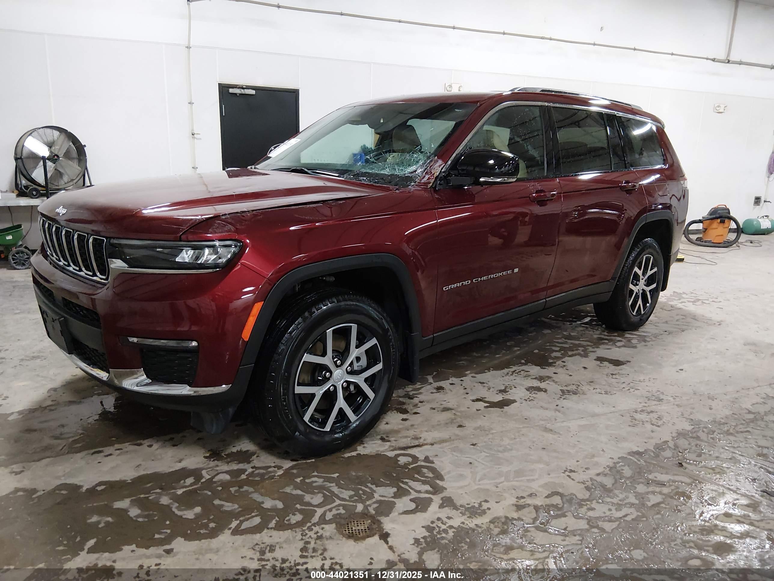 JEEP GRAND image 2