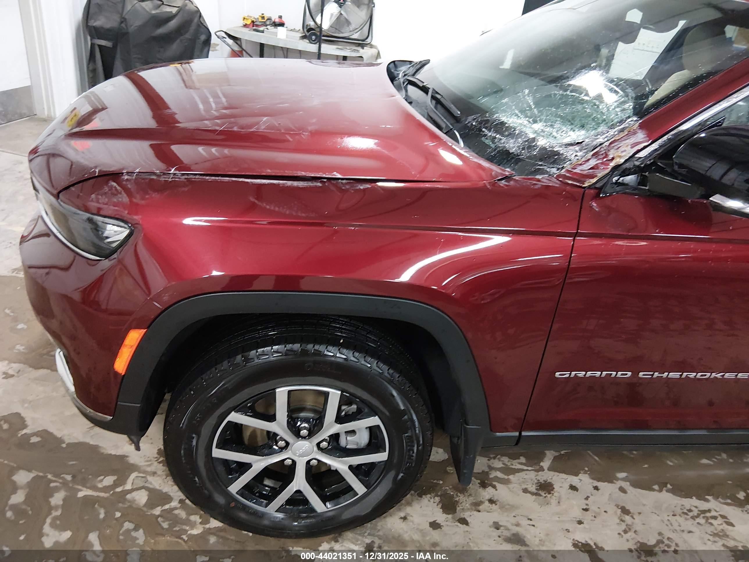 JEEP GRAND image 6
