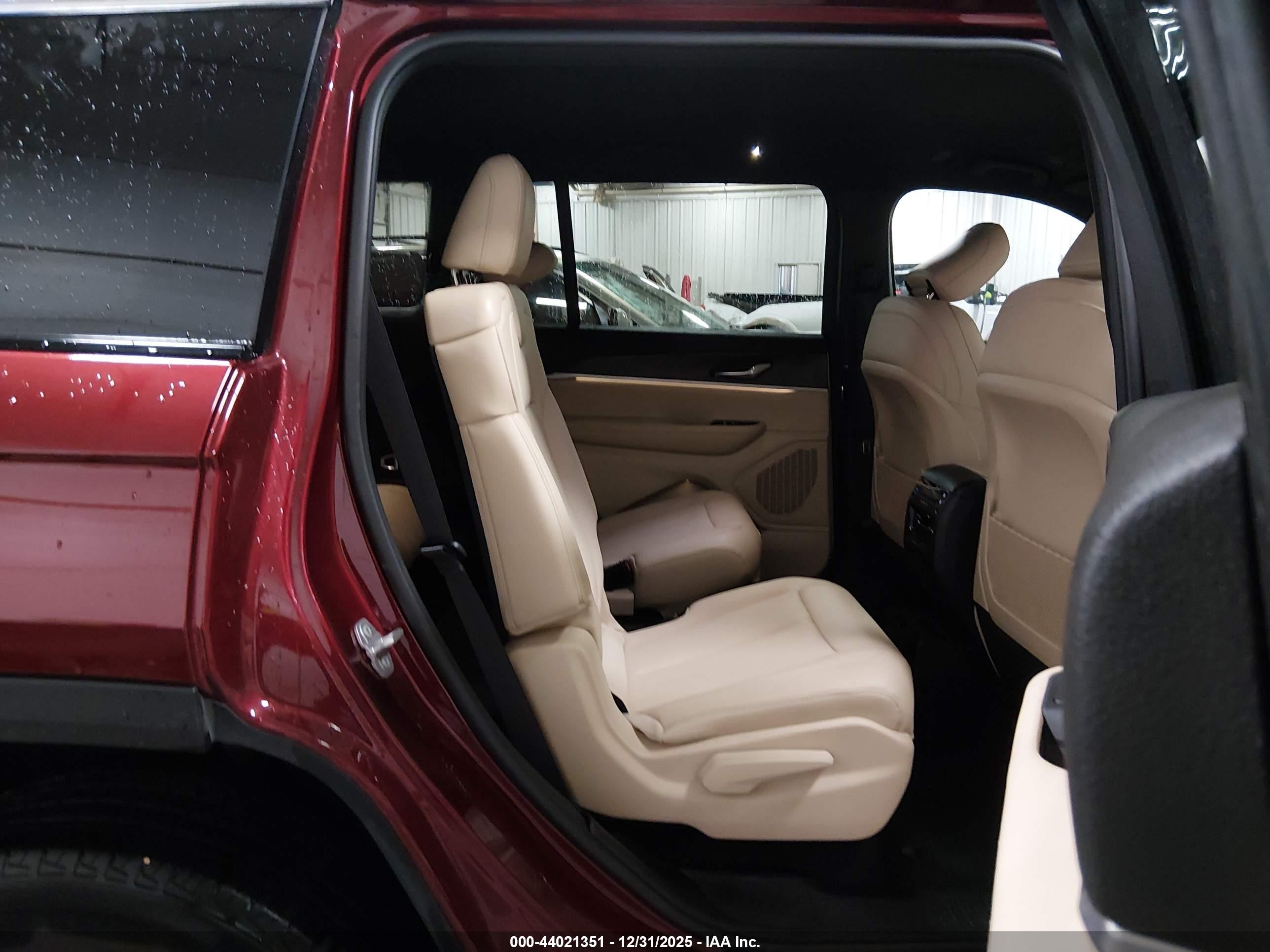 JEEP GRAND image 8