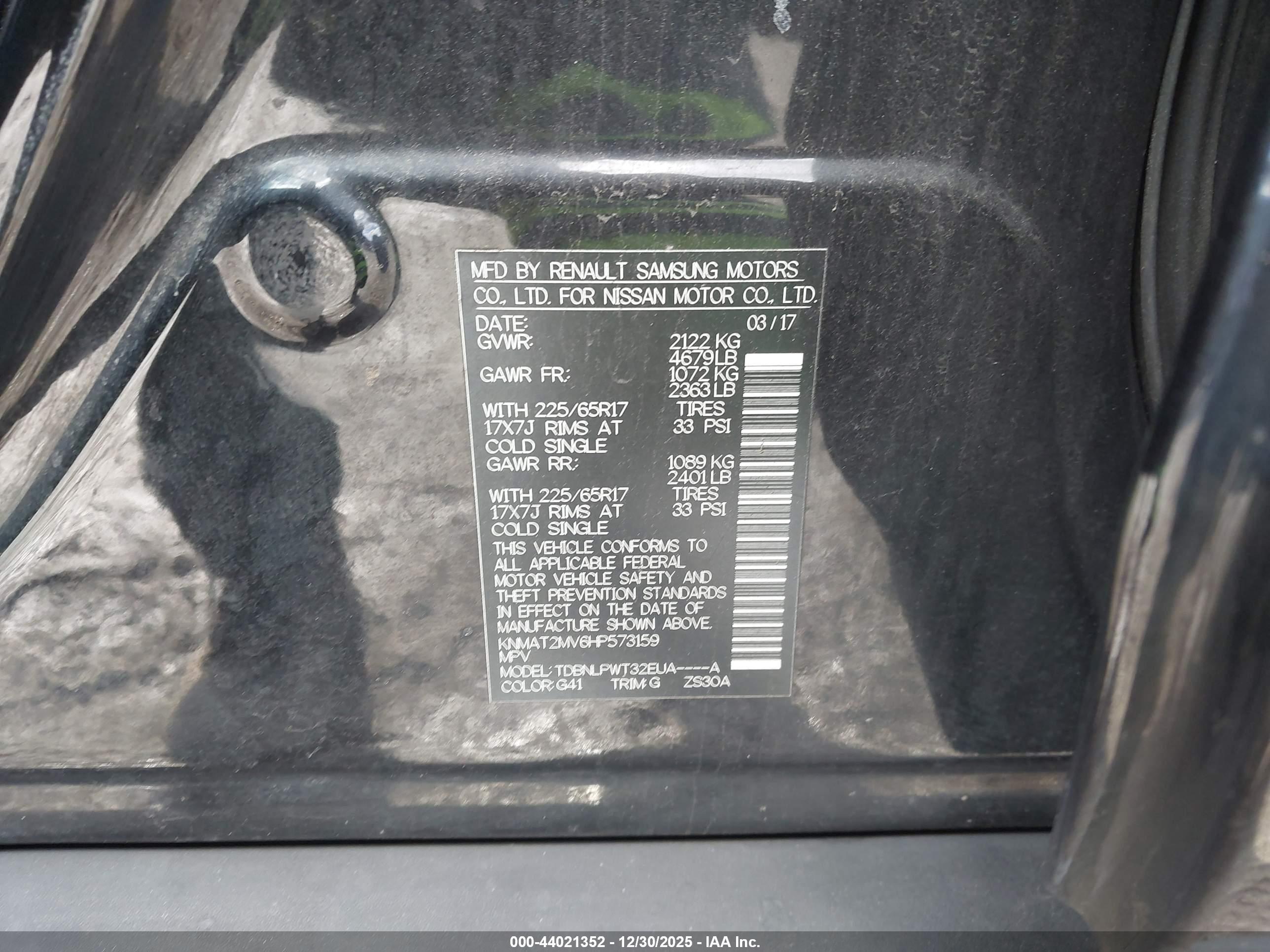 NISSAN ROGUE image 9